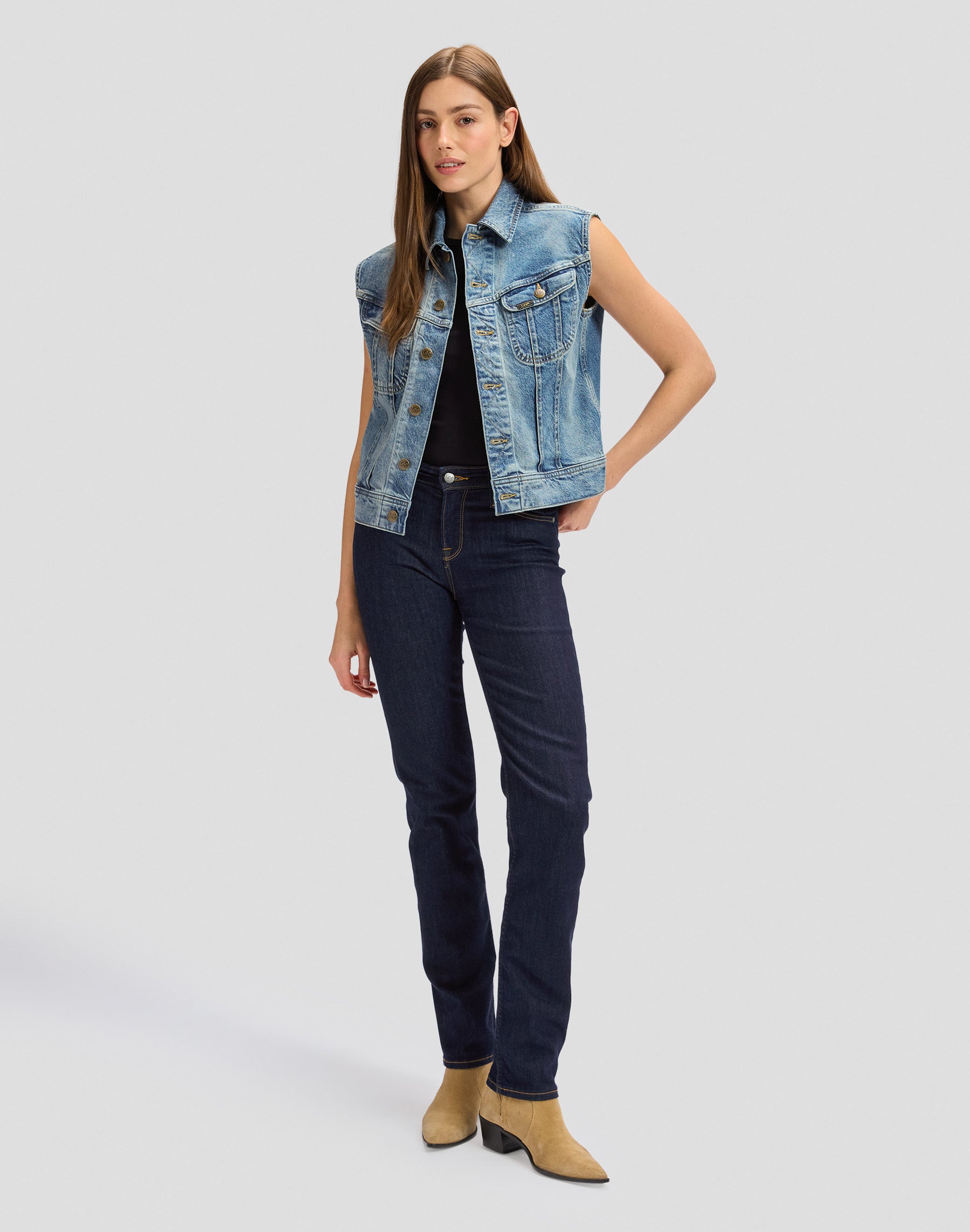 Marion Straight in Rinse Jeans Lee