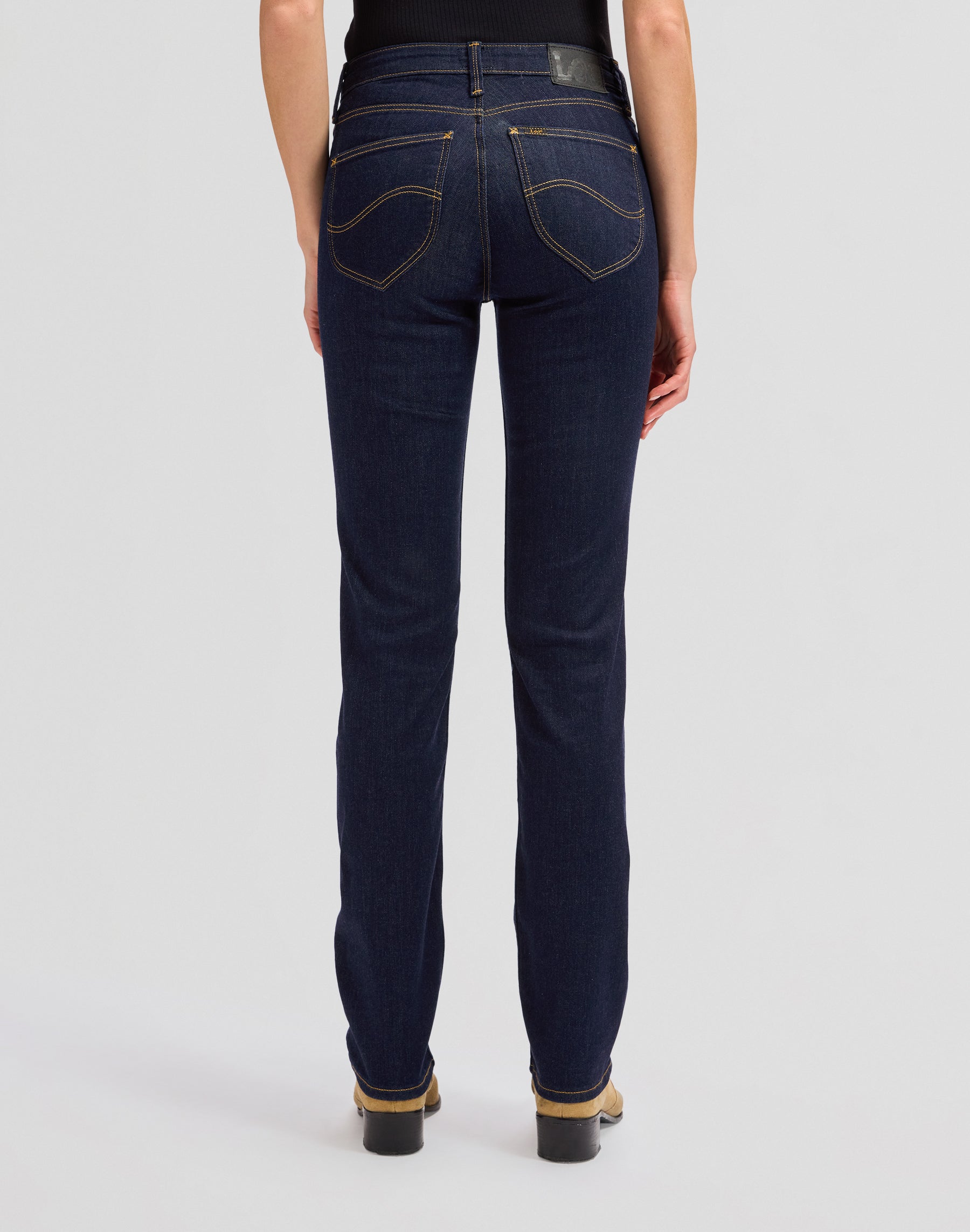 Marion Straight in Rinse Jeans Lee