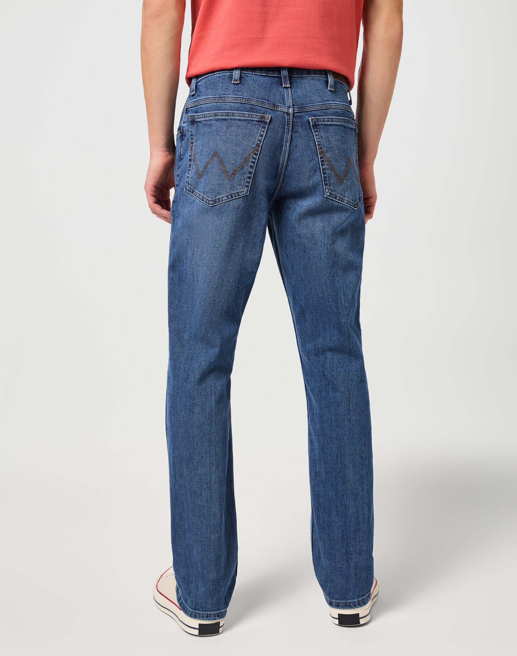 Authentic Straight in Mid Stone Jeans Wrangler