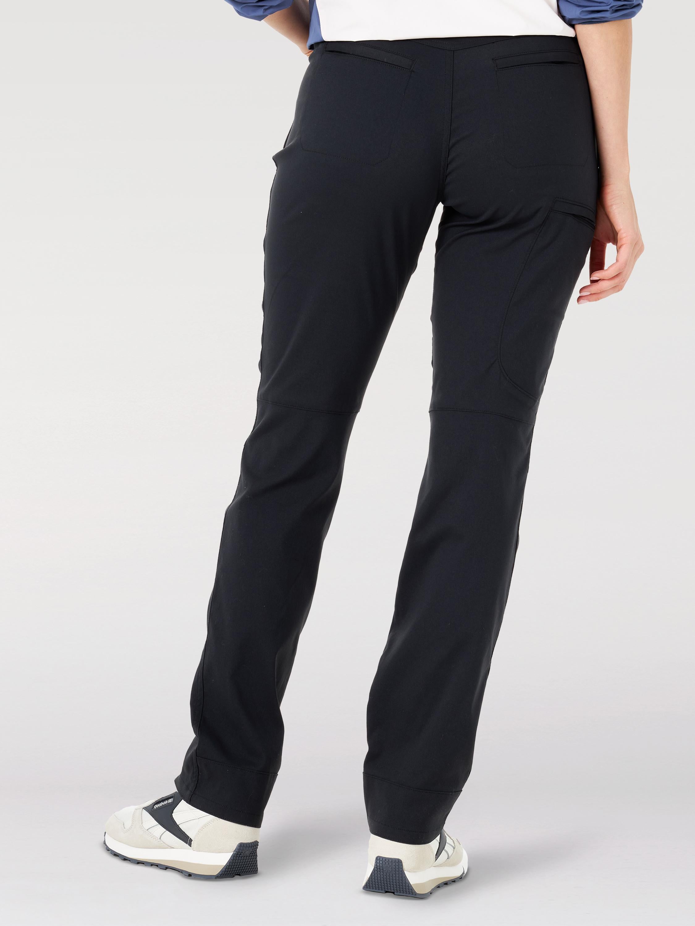 Slim Utility Pants in Black Hosen Wrangler