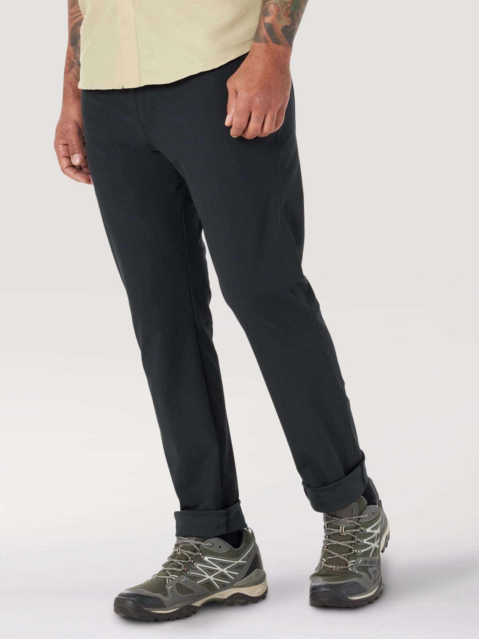 FWDS 5 Pocket Pant in Black Hosen Wrangler