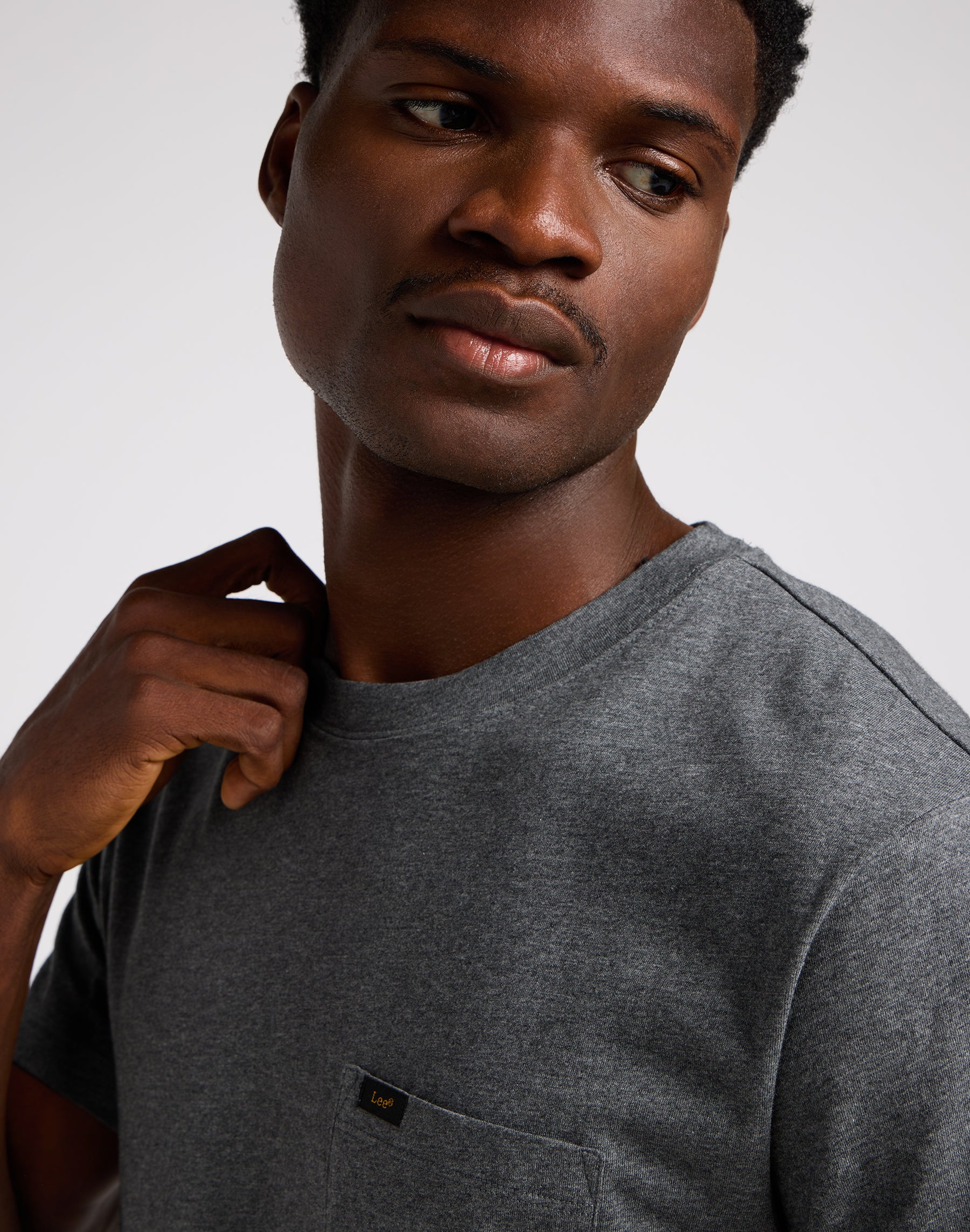 Ultimate Pocket Tee in Black T-Shirts Lee