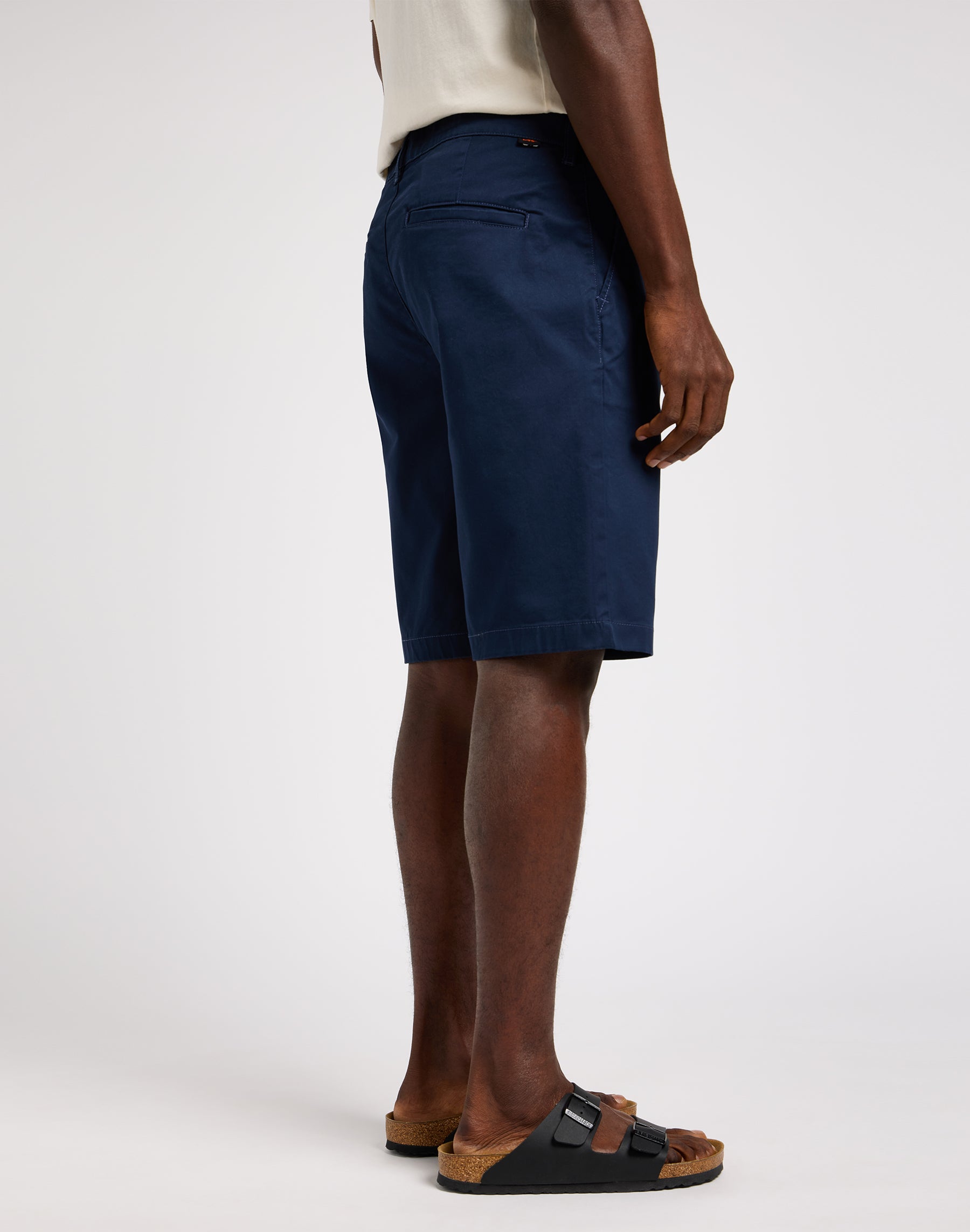 Regular Chino Short in Deep Navy Shorts Lee