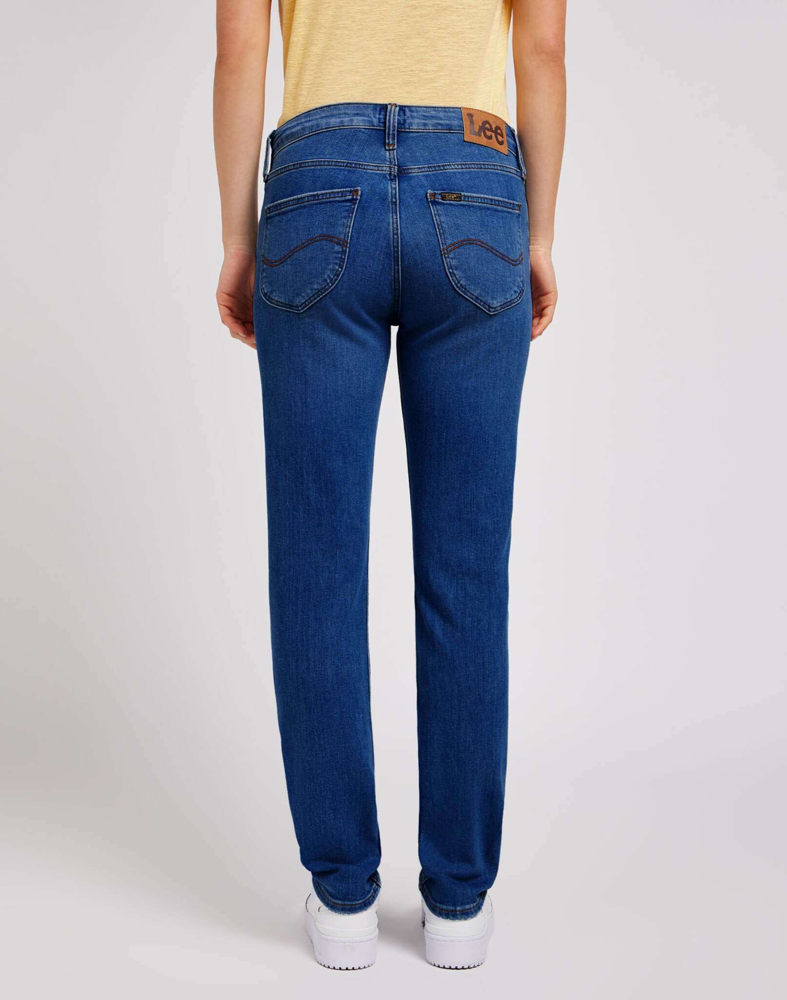 Elly in Night Sky Jeans Lee