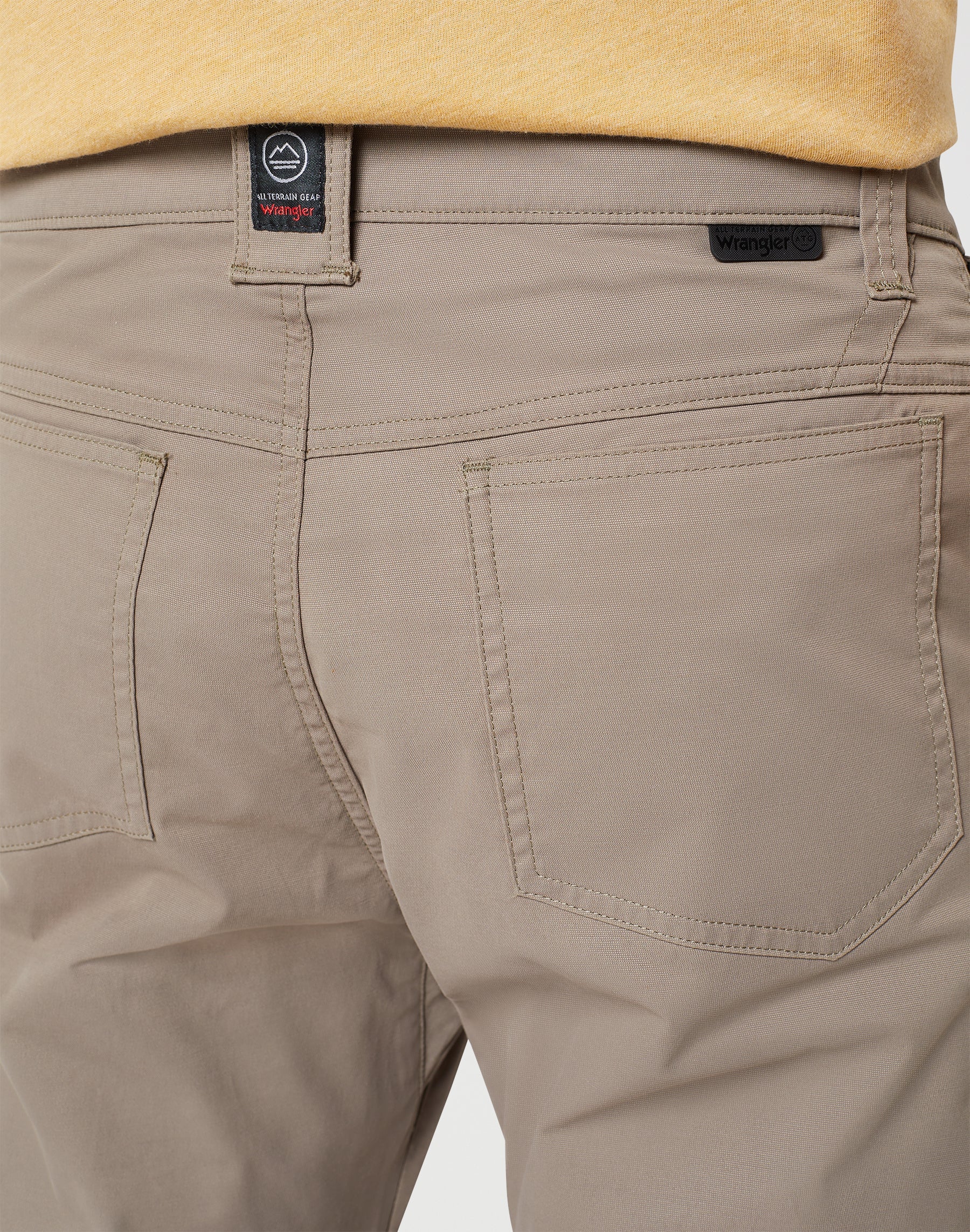 Sustainable Utility Pant in Bungee Cord Hosen Wrangler