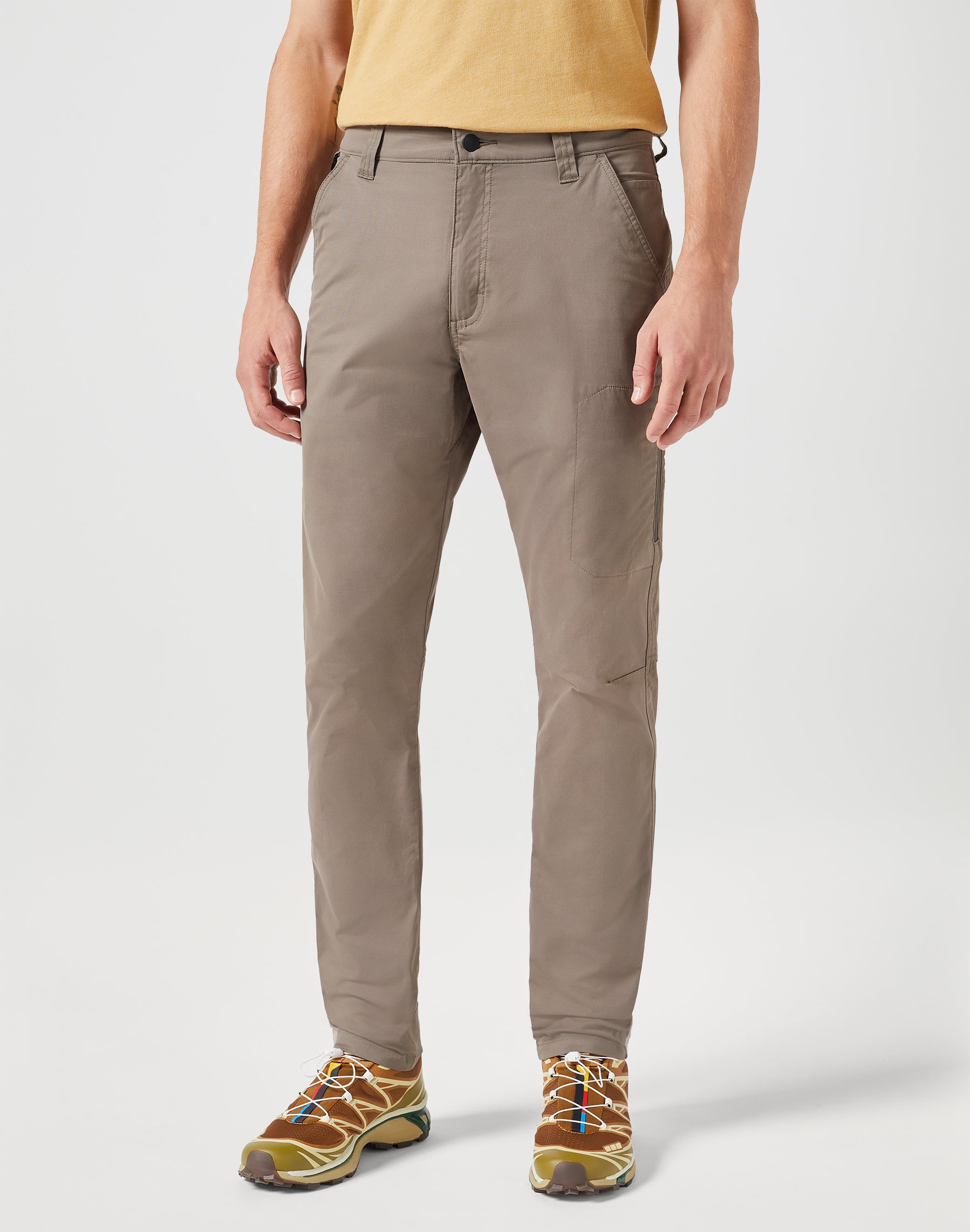 Sustainable Utility Pant in Bungee Cord Hosen Wrangler