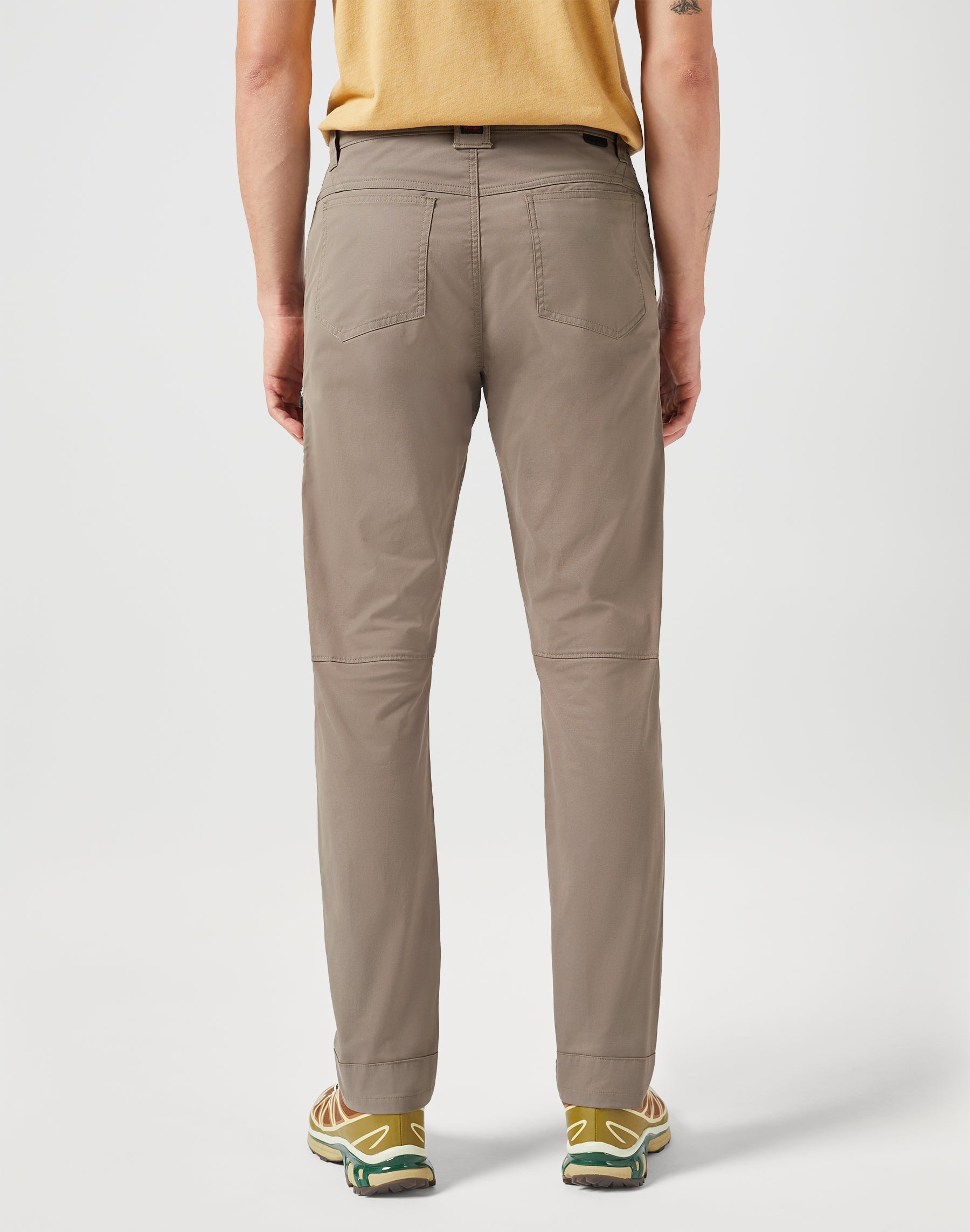 Sustainable Utility Pant in Bungee Cord Hosen Wrangler