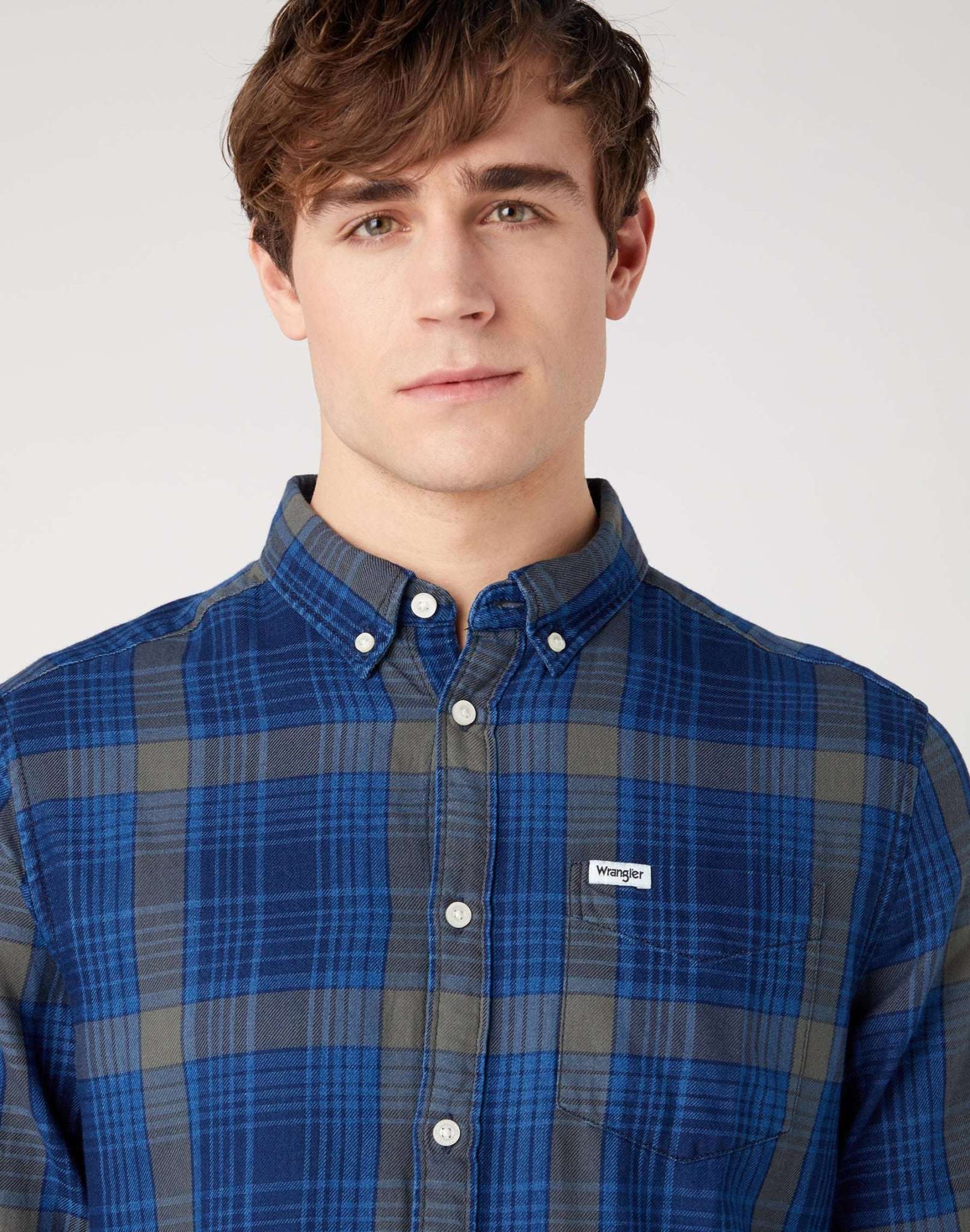 LS 1 Pocket Button Down Shirt in Dark Indigo Hemden Wrangler
