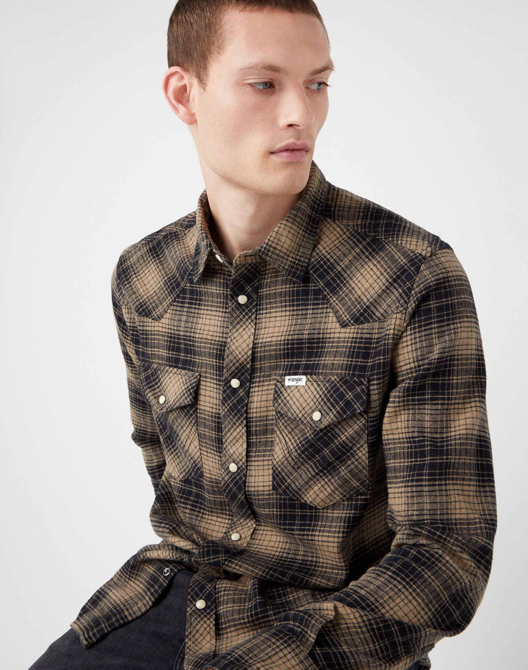 Longsleeves Western Shirt in Lead Grey Hemden Wrangler