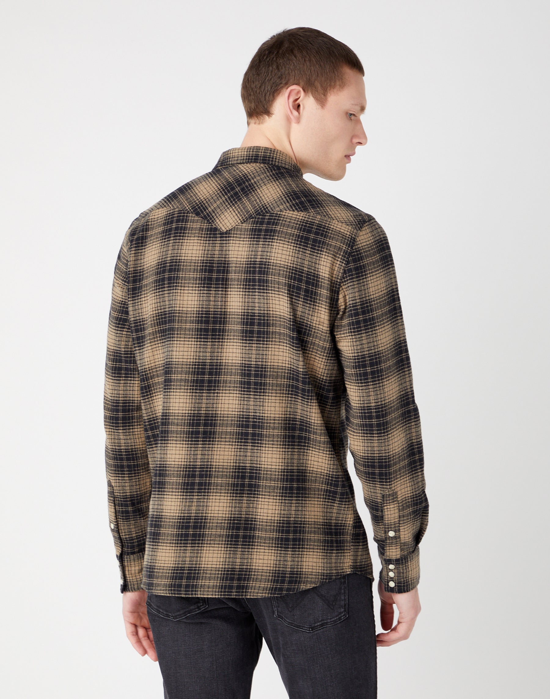 Longsleeves Western Shirt in Lead Grey Hemden Wrangler