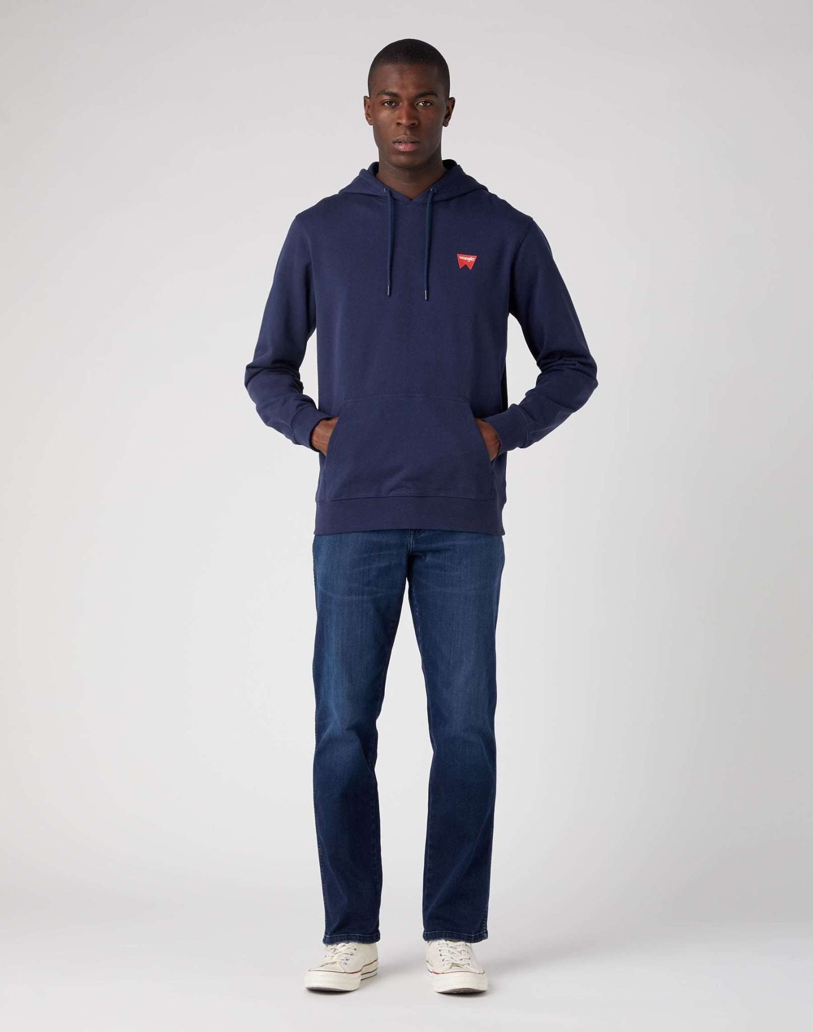 Sign Off Hoodie in Real Navy Kapuzenpullover Wrangler   