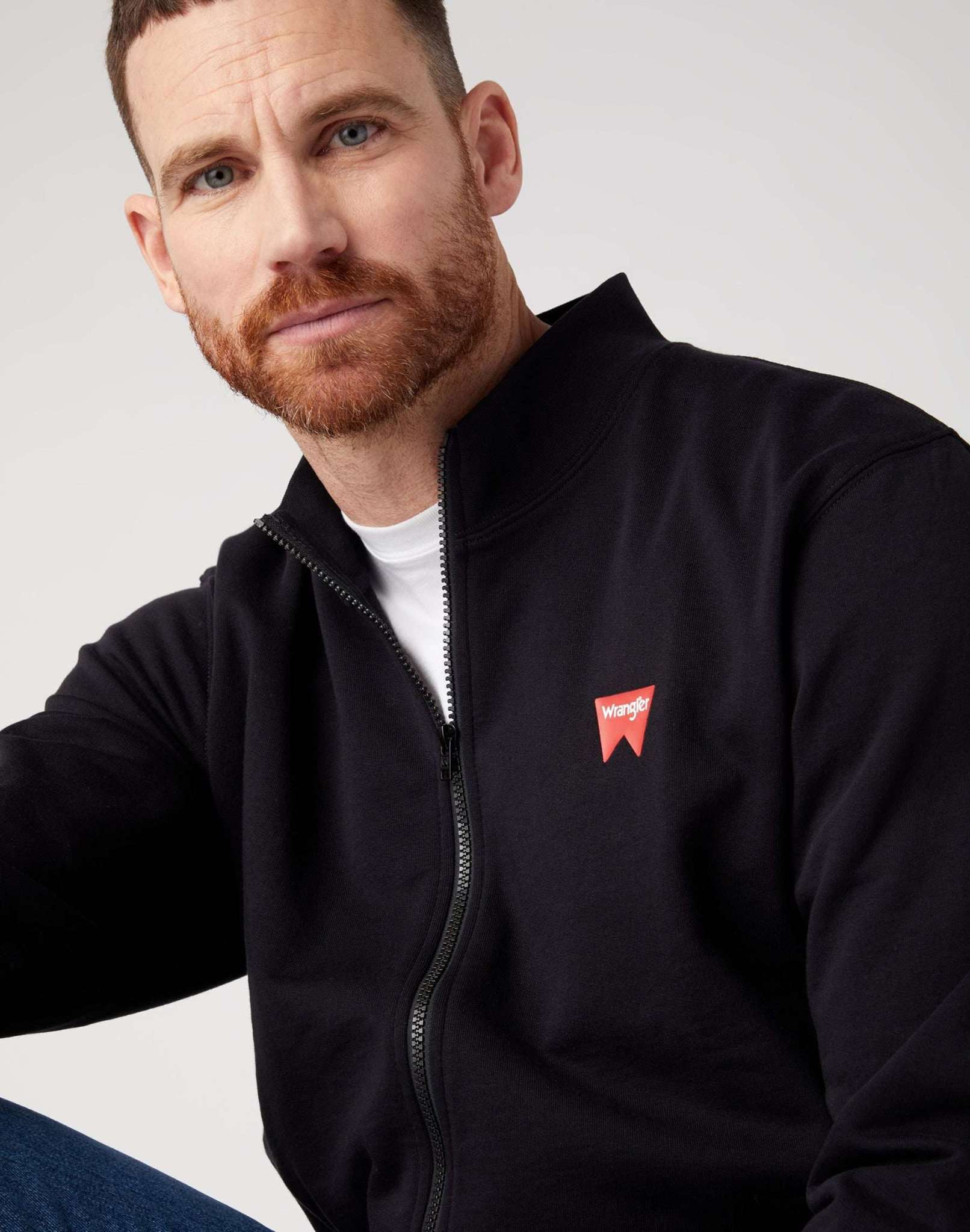 Funnel Neck Zip in Real Black Sweatjacken Wrangler