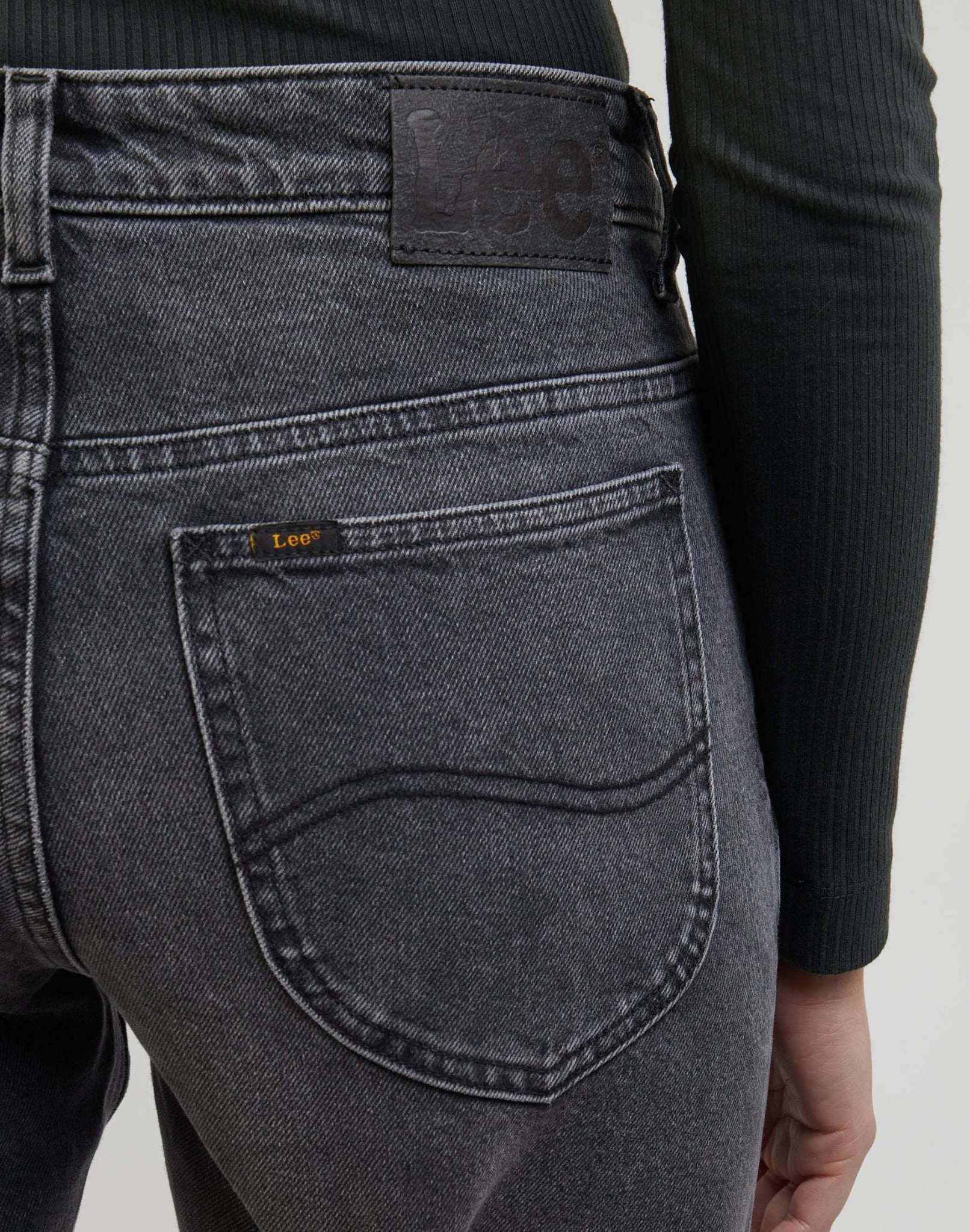 Rider Jeans in Refined Black Jeans Lee