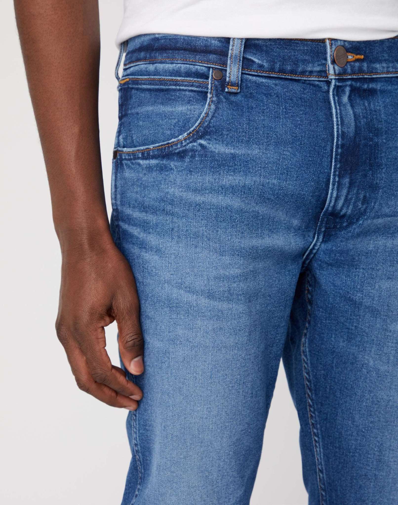 Greensboro Jeans in Neptun Jeans Wrangler