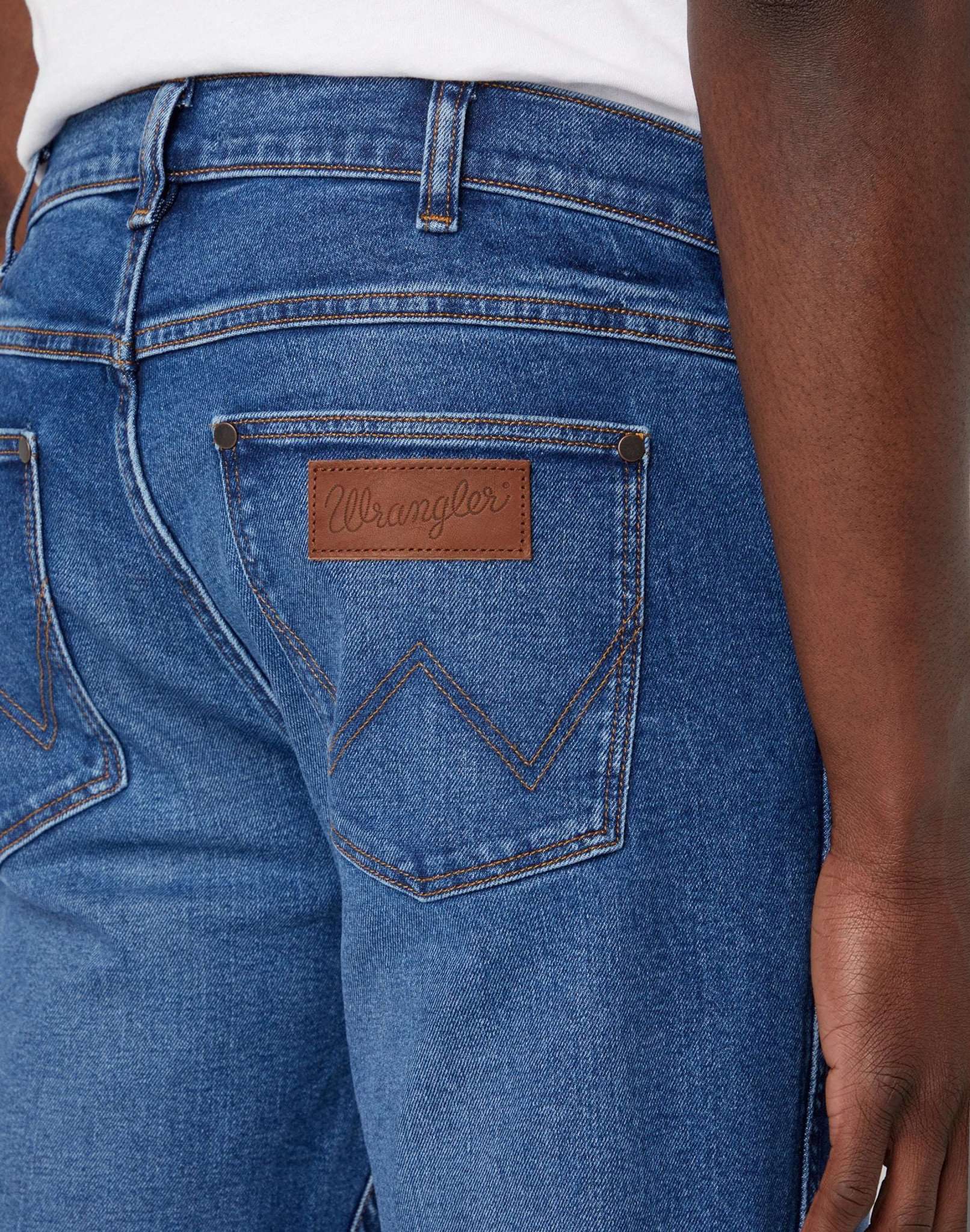 Greensboro Jeans in Neptun Jeans Wrangler