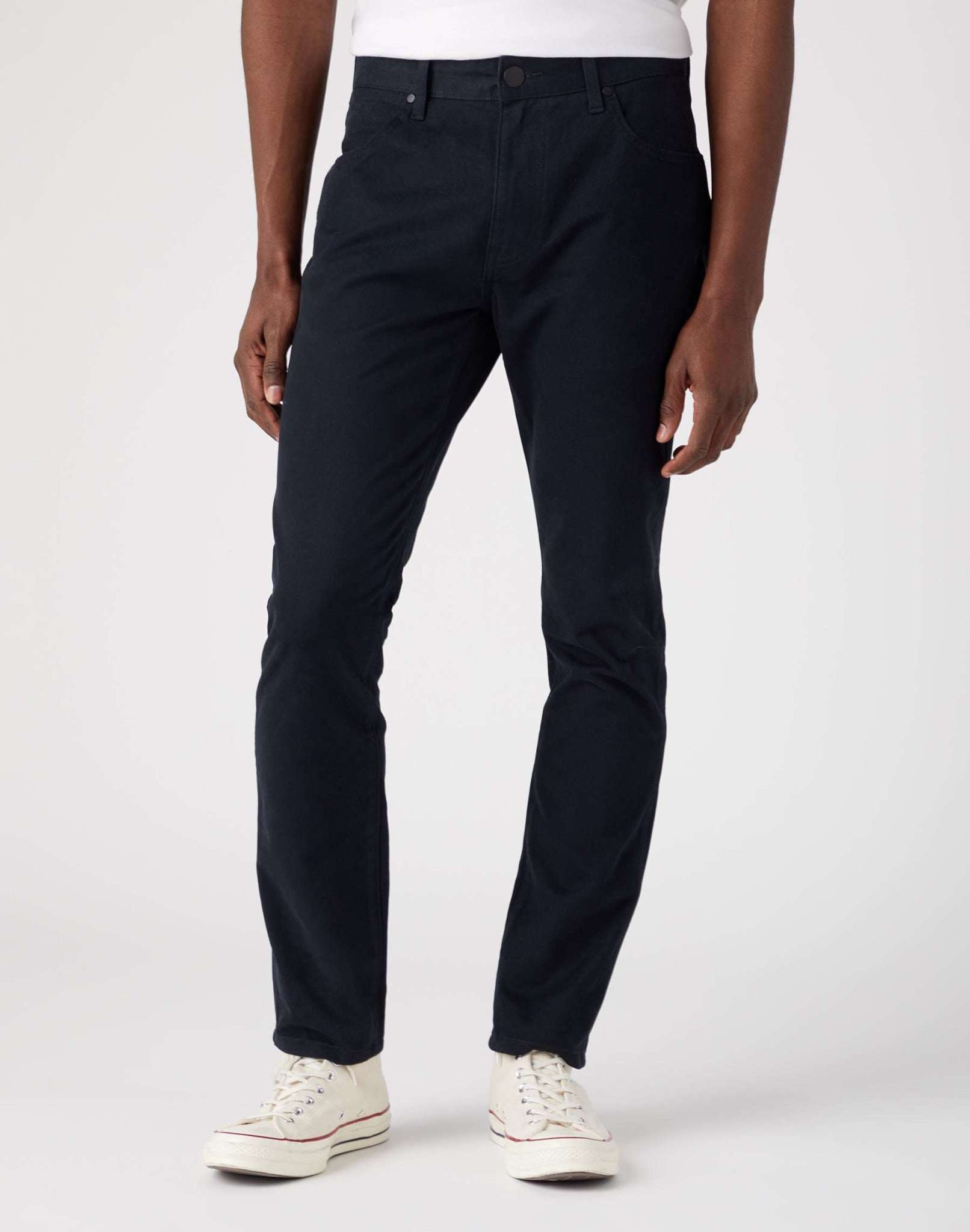 Larston in Black Hosen Wrangler