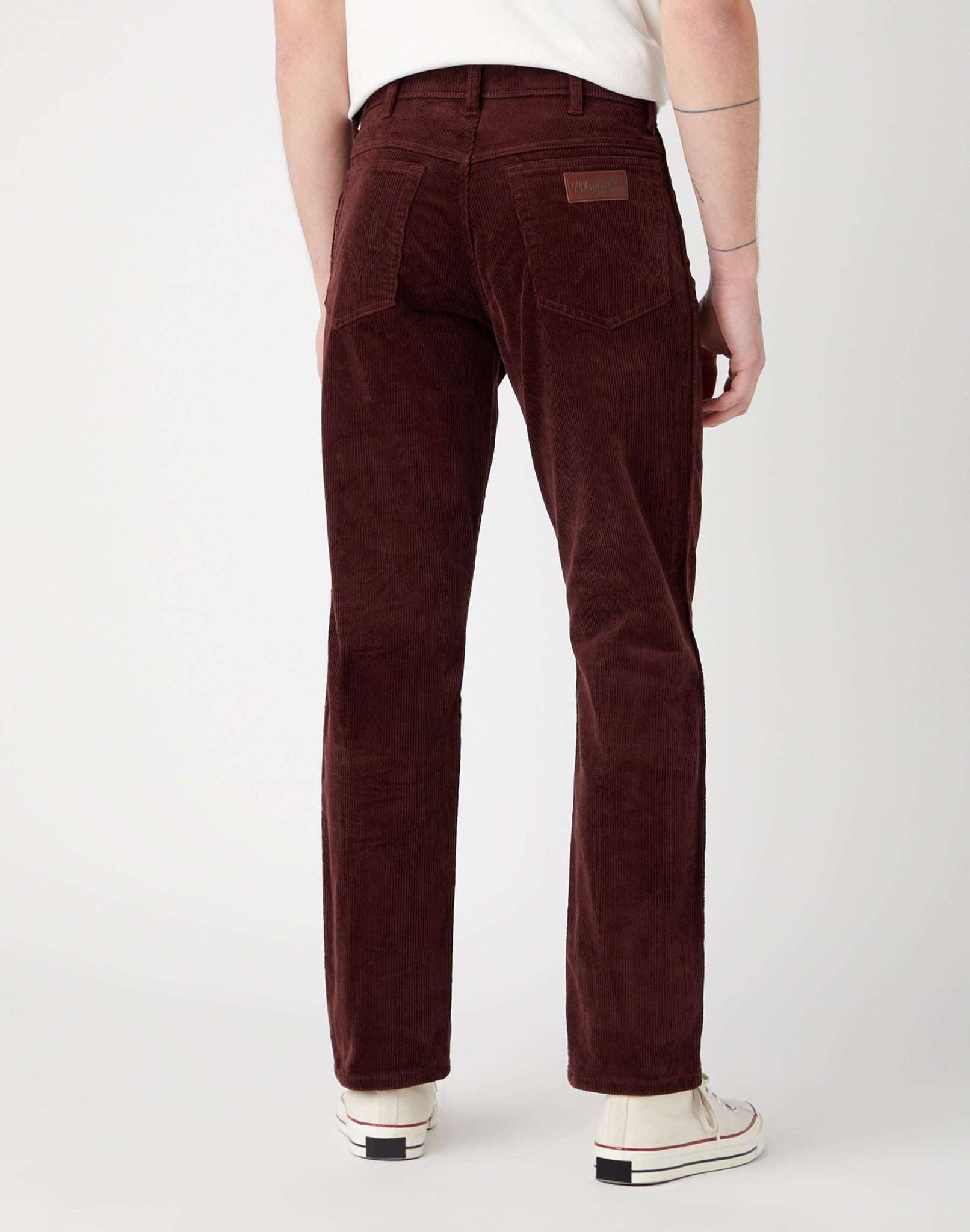 Texas Corduroy in Dahlia Hosen Wrangler