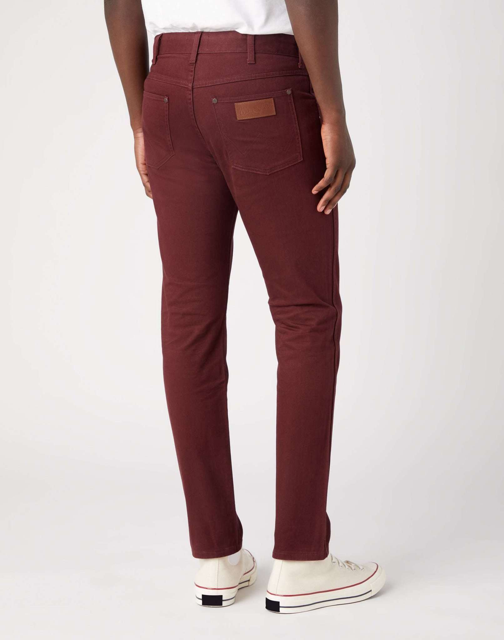 Larston in Dahlia Hosen Wrangler