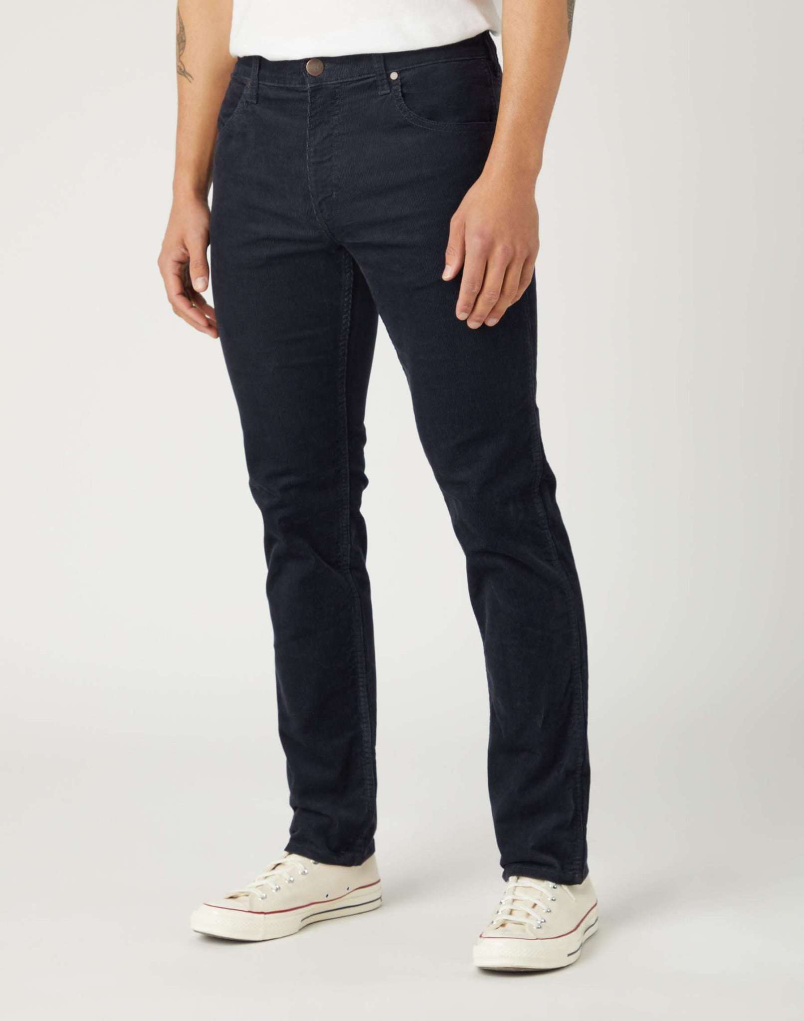 Greensboro Corduroy in Parisian Night Hosen Wrangler