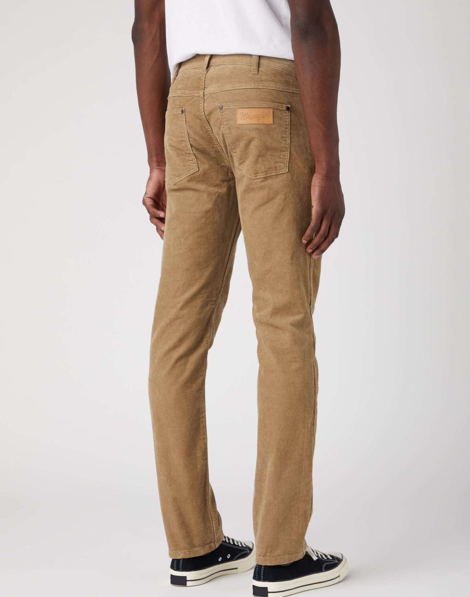 Greensboro Corduroy in Lead Grey Hosen Wrangler   