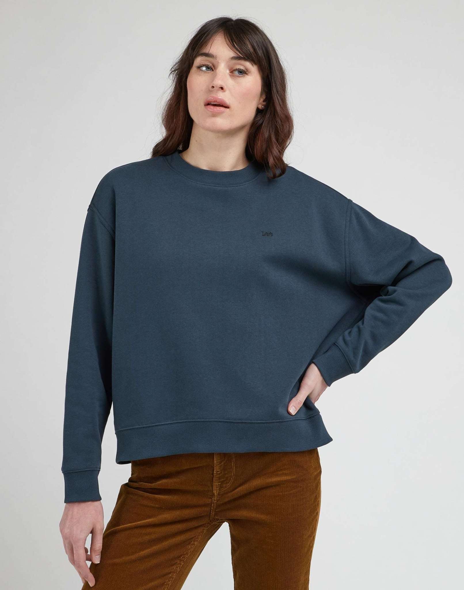 Crew Sweatshirt in Charcoal Sweatshirts Lee
