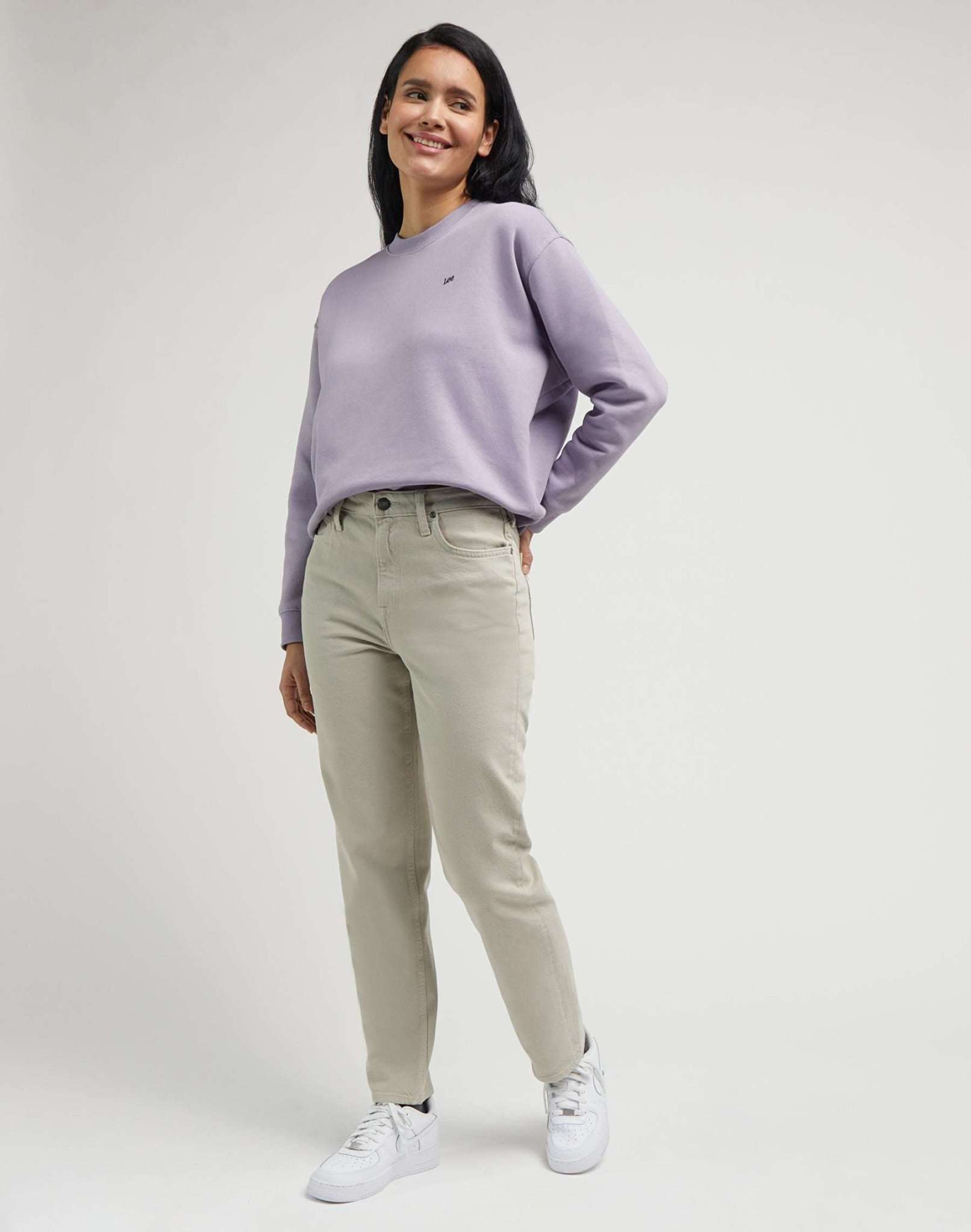 Crew Sweatshirt in Jazzy Purple Sweatshirts Lee