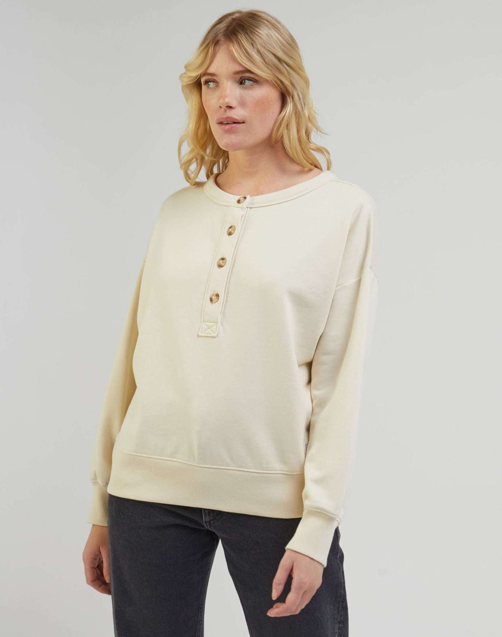 Henley Sweatshirt in Ecru Sweatshirts Lee