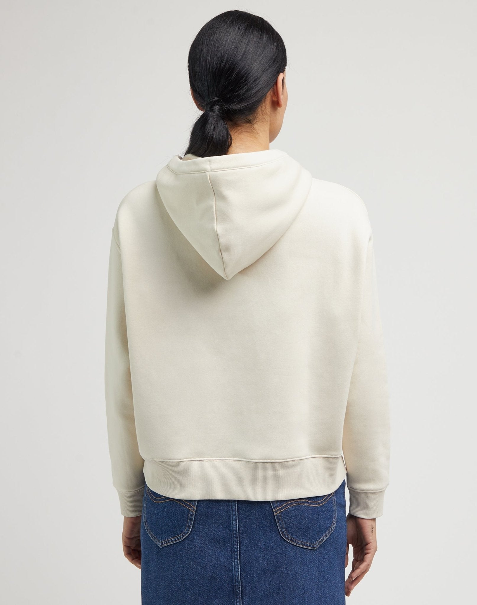 Essential Hoodie in Ecru Kapuzenpullover Lee   