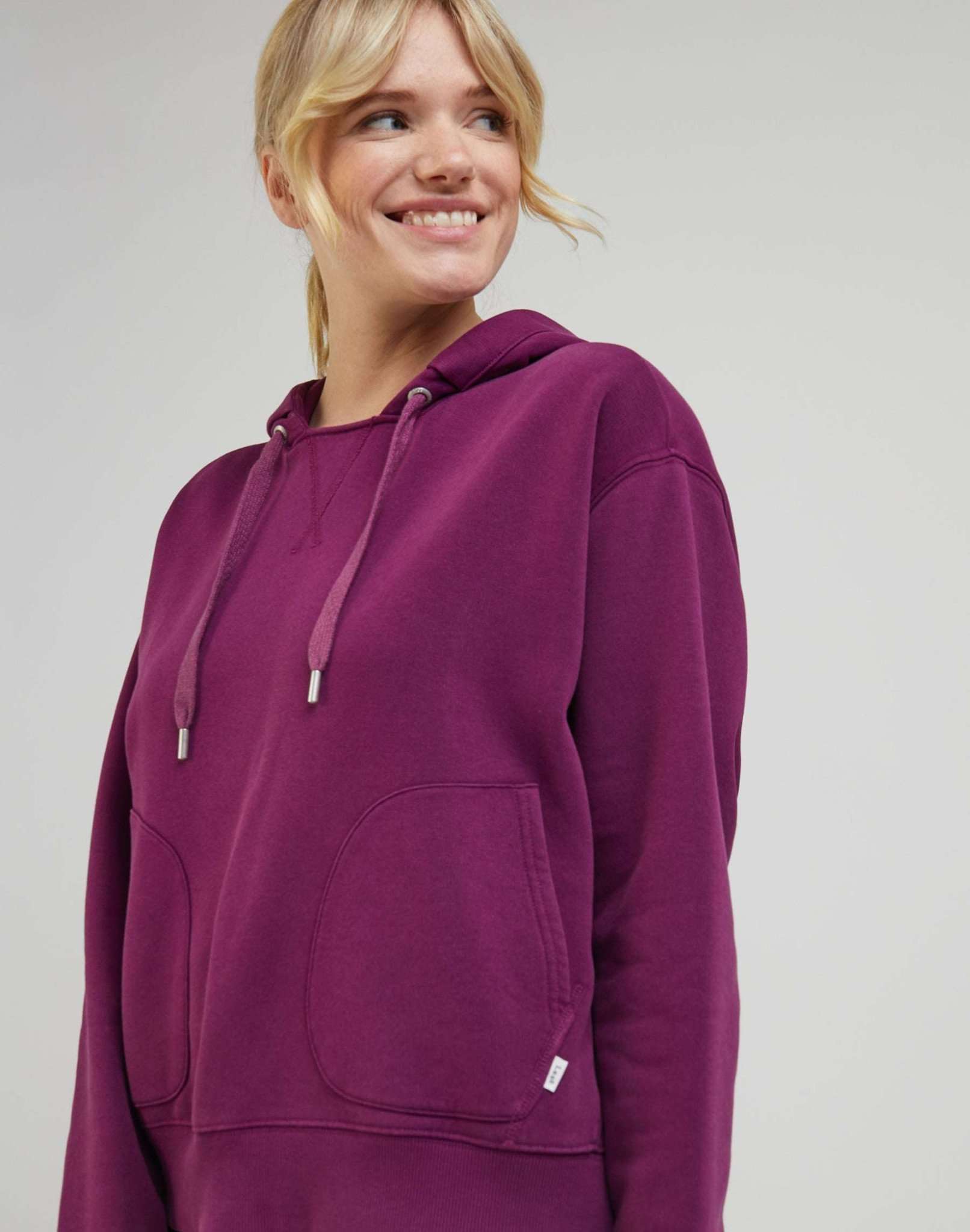 Relaxed Hoodie in Foxy Violet Kapuzenpullover Lee   