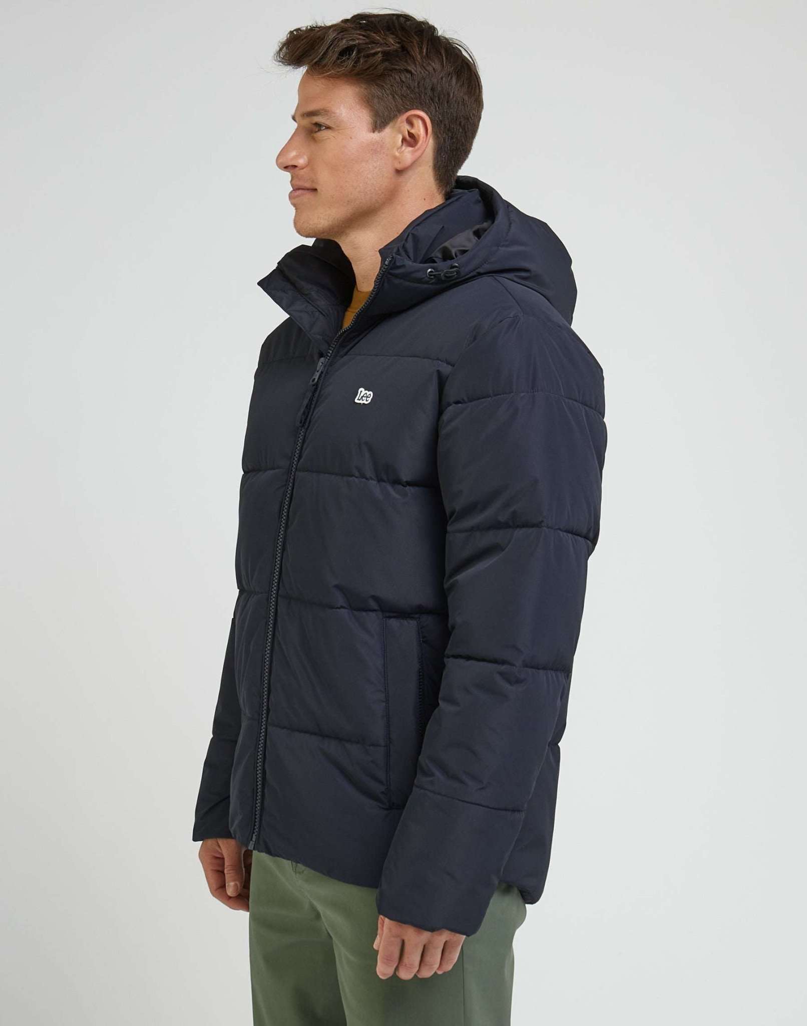 Puffer Jacket in Black Jacken Lee