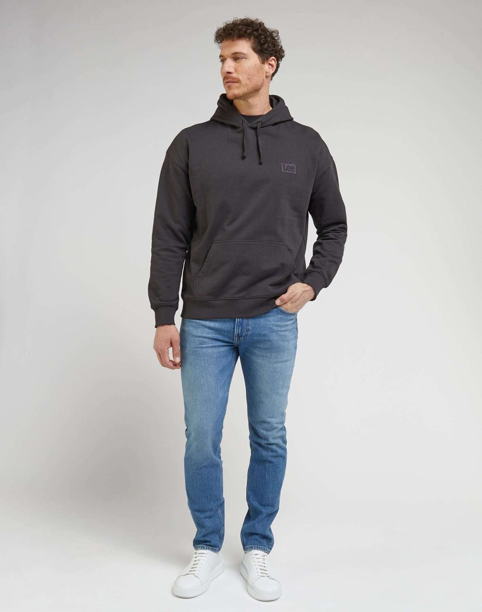 Core Loose Hoodie in Washed Black Kapuzenpullover Lee
