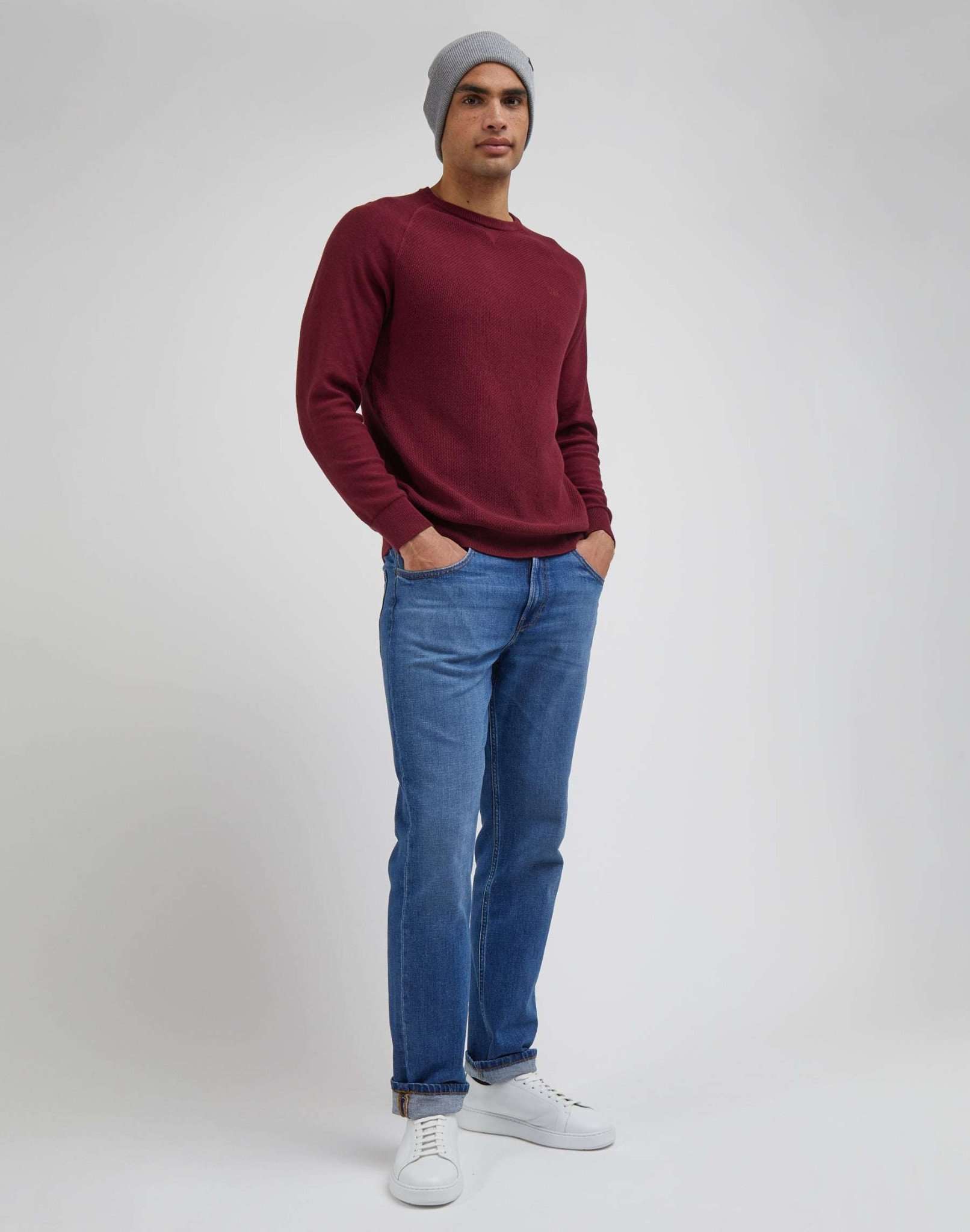 Raglan Crew Knit in Port Pullover Lee