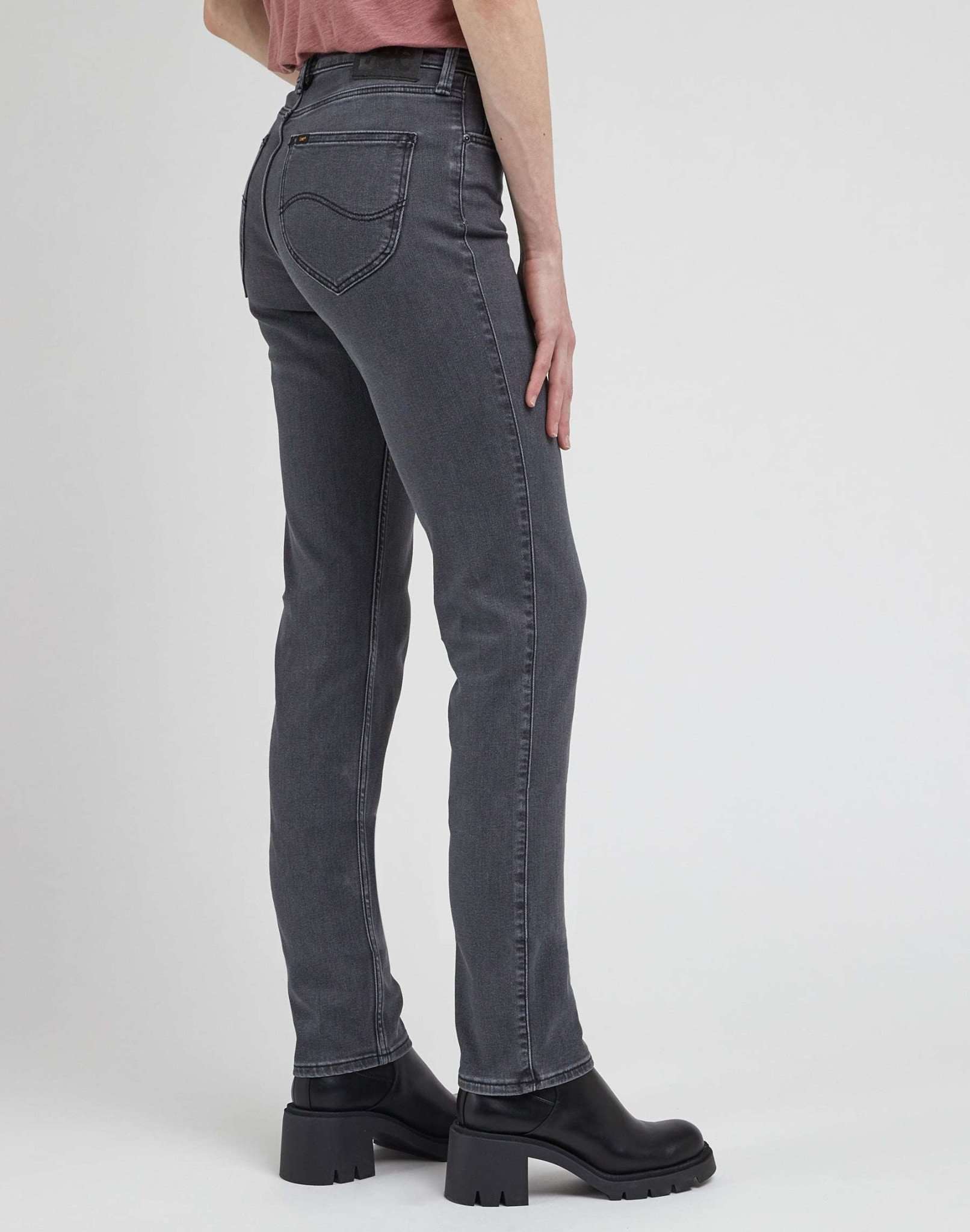 Marion Straight in Moody Grey Jeans Lee