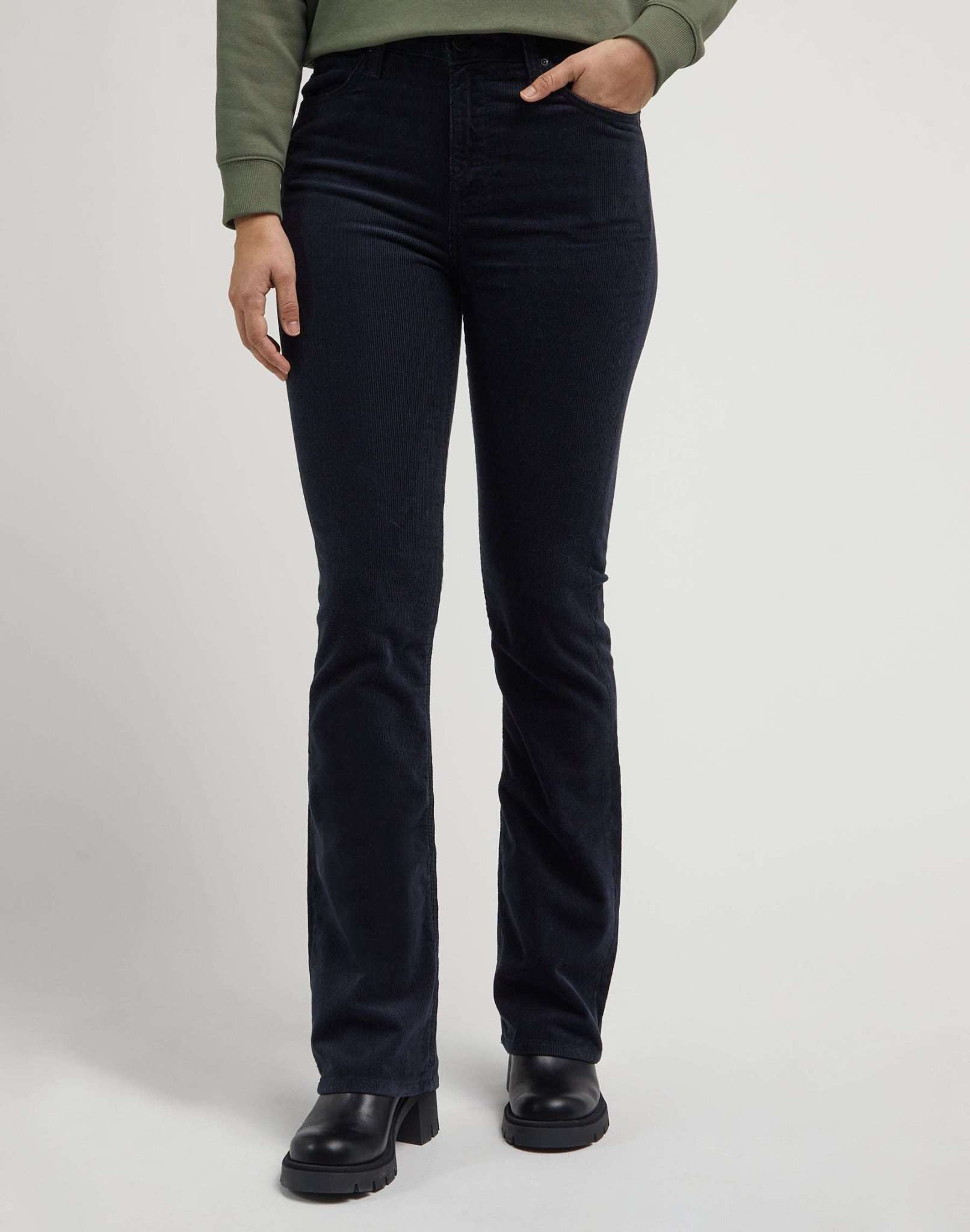 Breese Boot in Black Hosen Lee