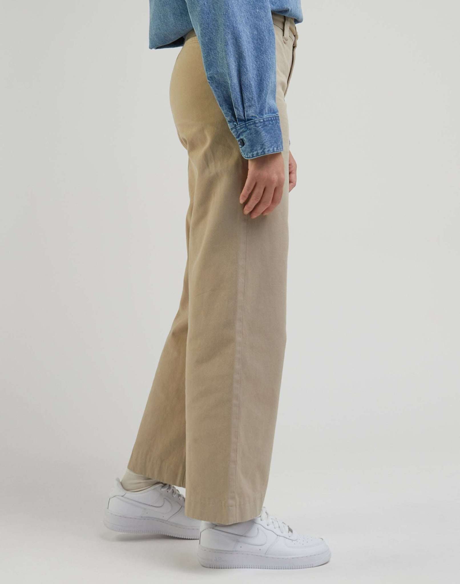 Straight Chino in Salina Stone Hosen Lee