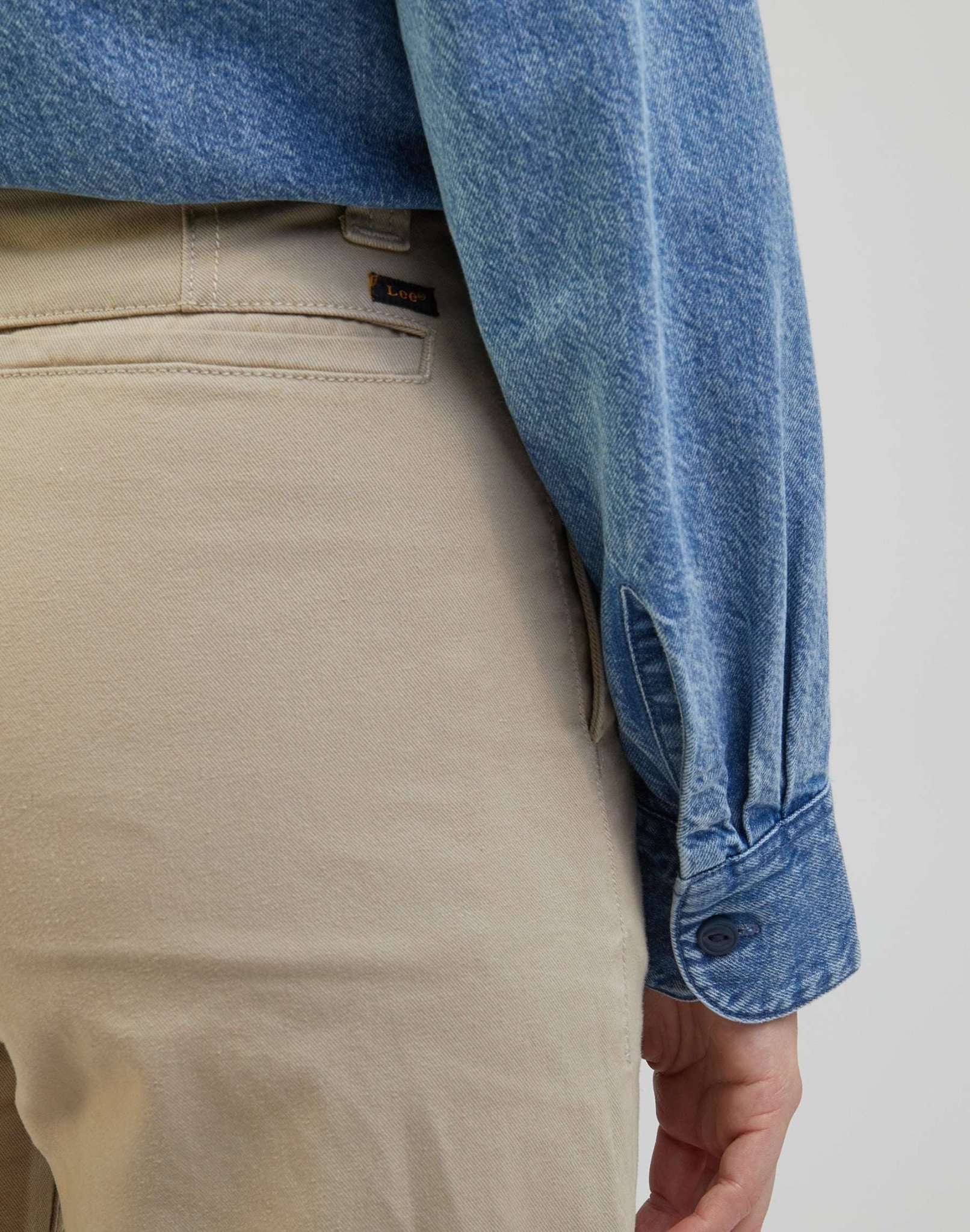 Straight Chino in Salina Stone Hosen Lee
