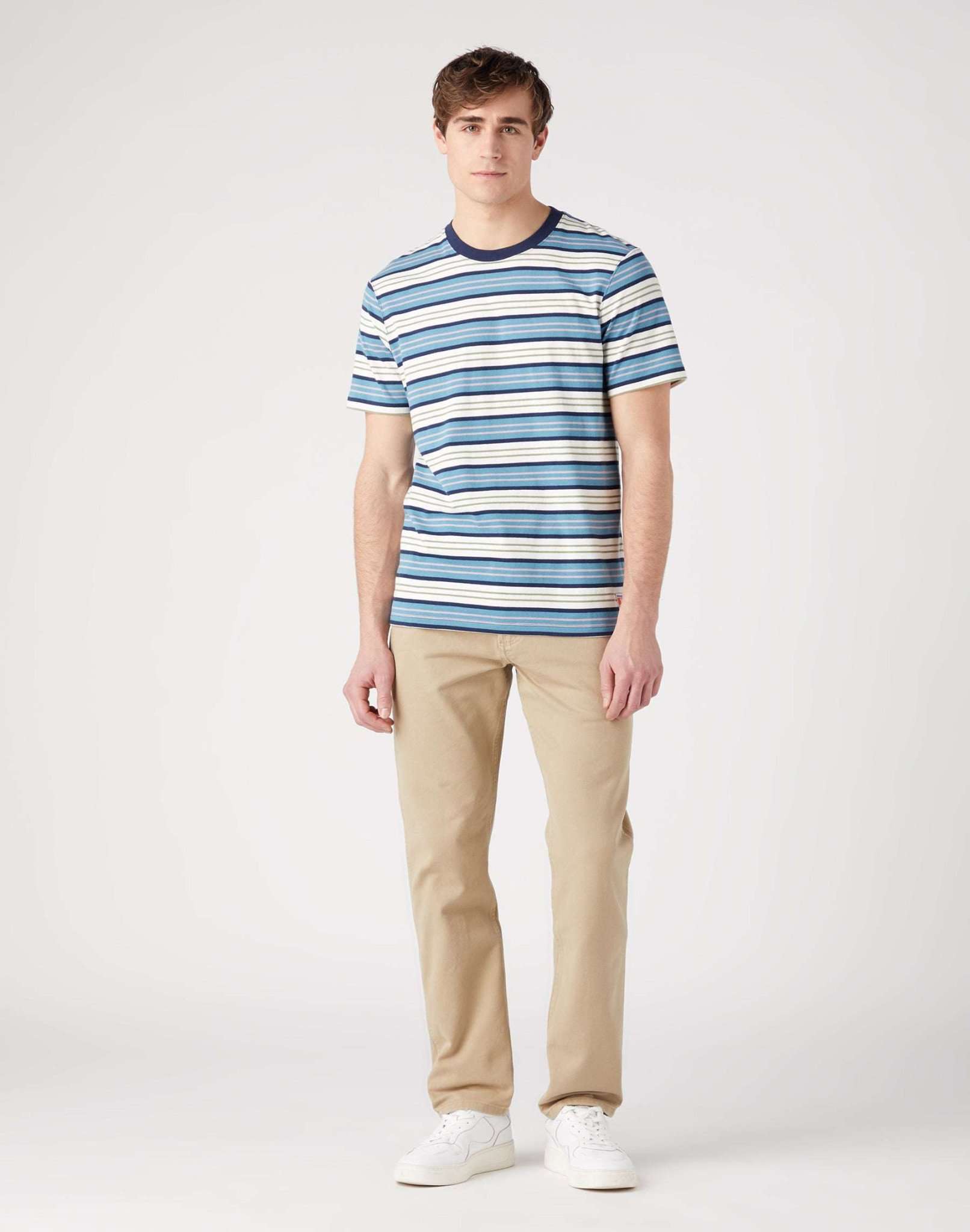 Casey Jones Chino in Chinchilla Chinos Wrangler