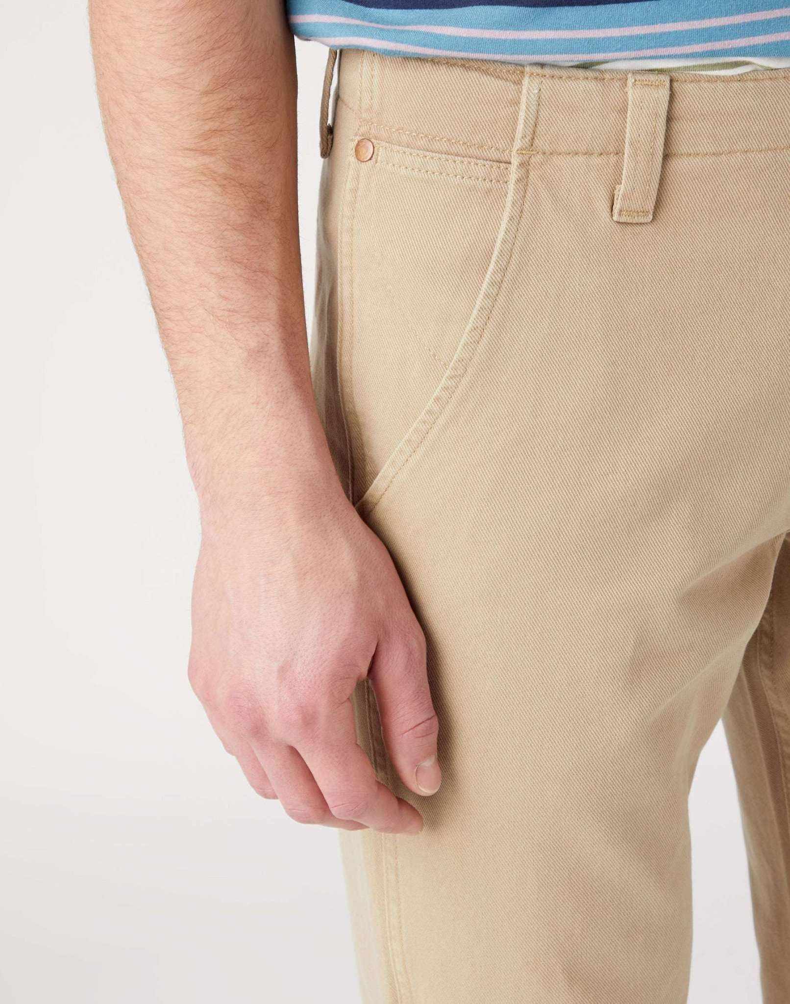Casey Jones Chino in Chinchilla Chinos Wrangler