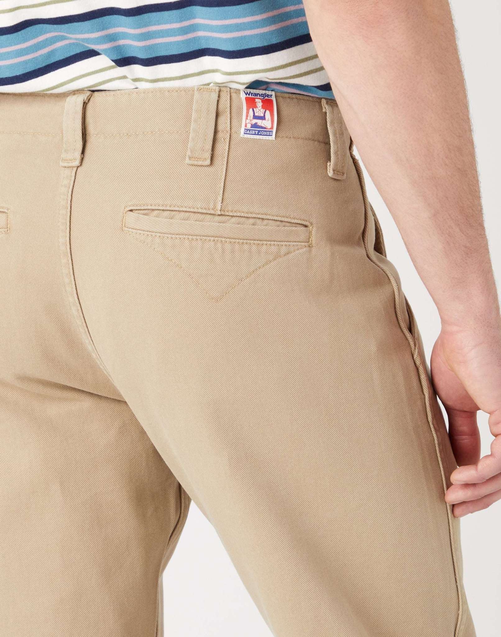 Casey Jones Chino in Chinchilla Chinos Wrangler