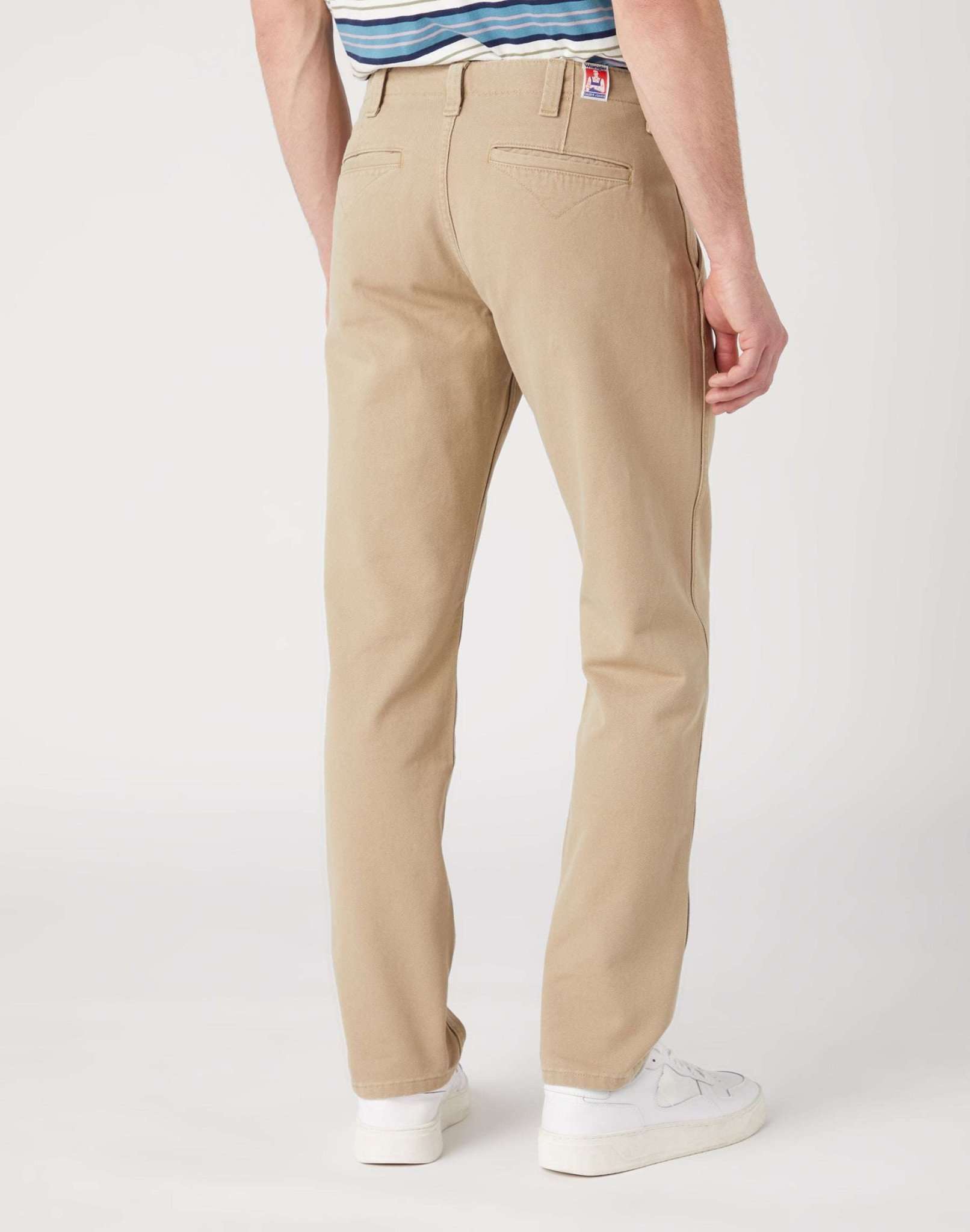 Casey Jones Chino in Chinchilla Chinos Wrangler