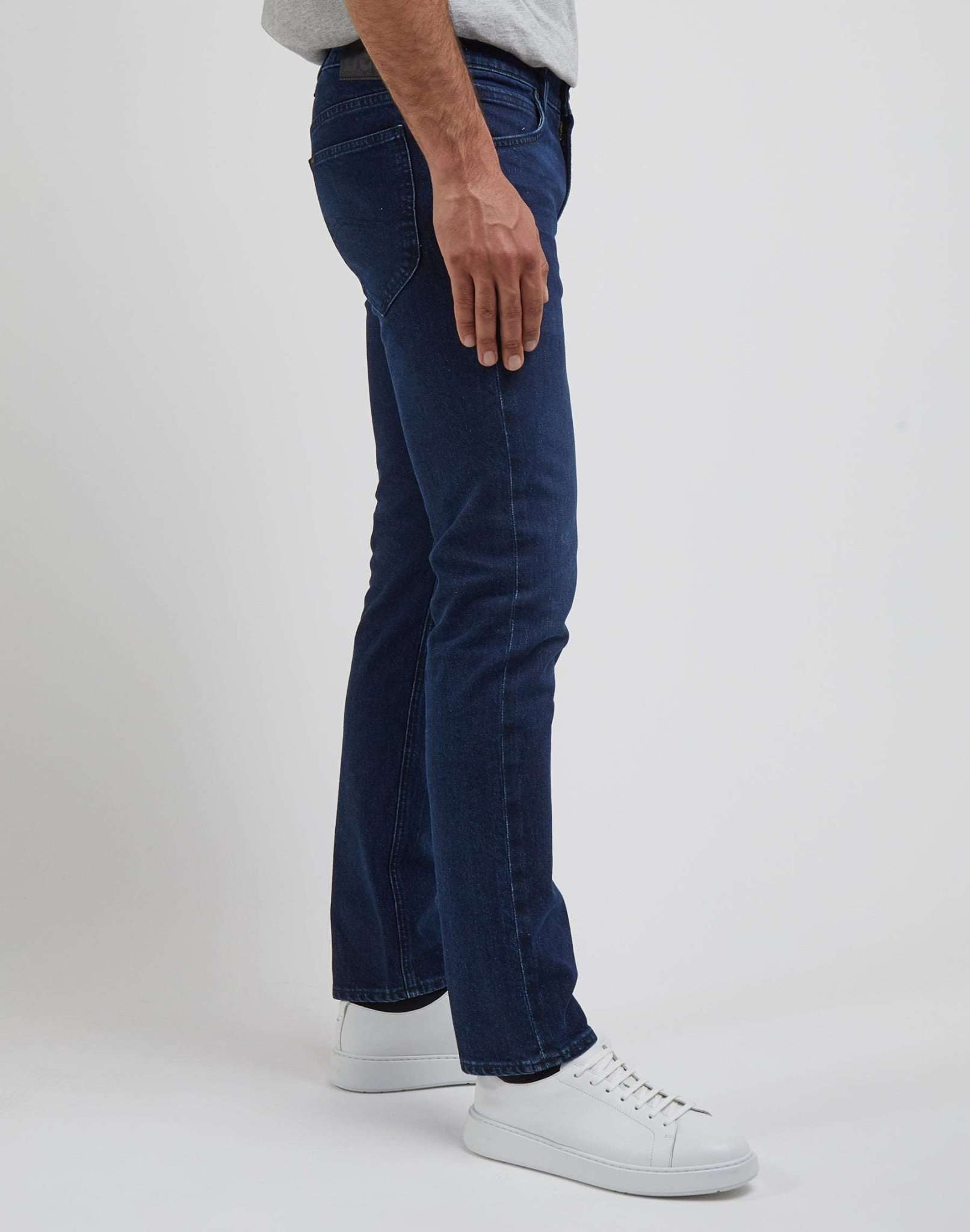 Daren Zip Fly in Nocturne Jeans Lee