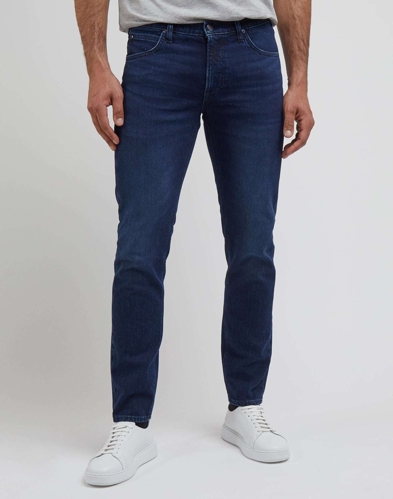 Daren Zip Fly in Nocturne Jeans Lee