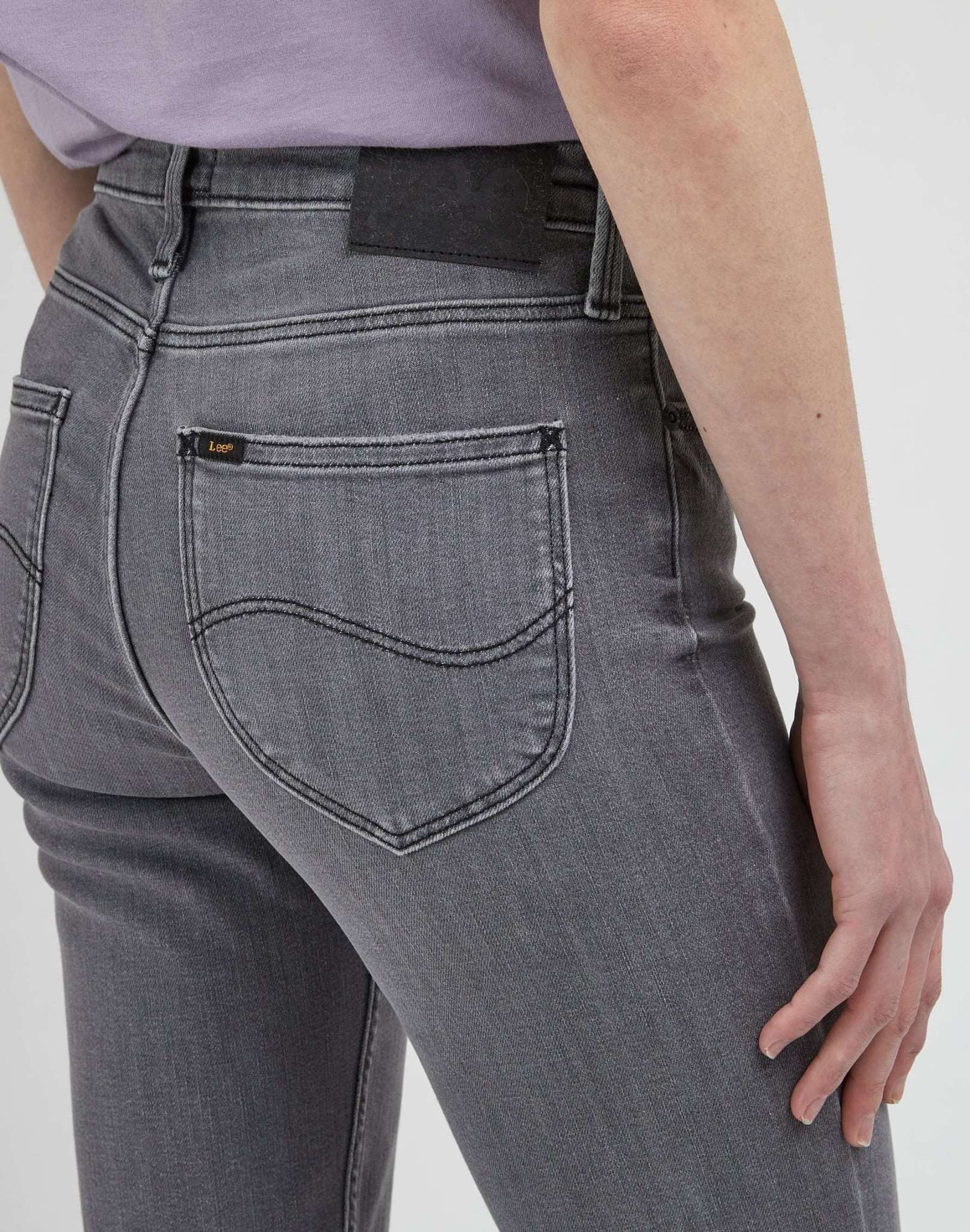 Elly in Regal Grey Jeans Lee