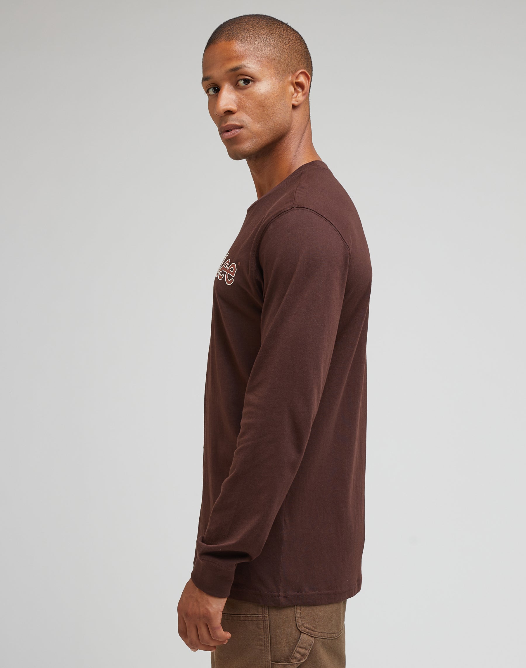 Essential Longsleeves Tee in Arabica Langarmshirts Lee