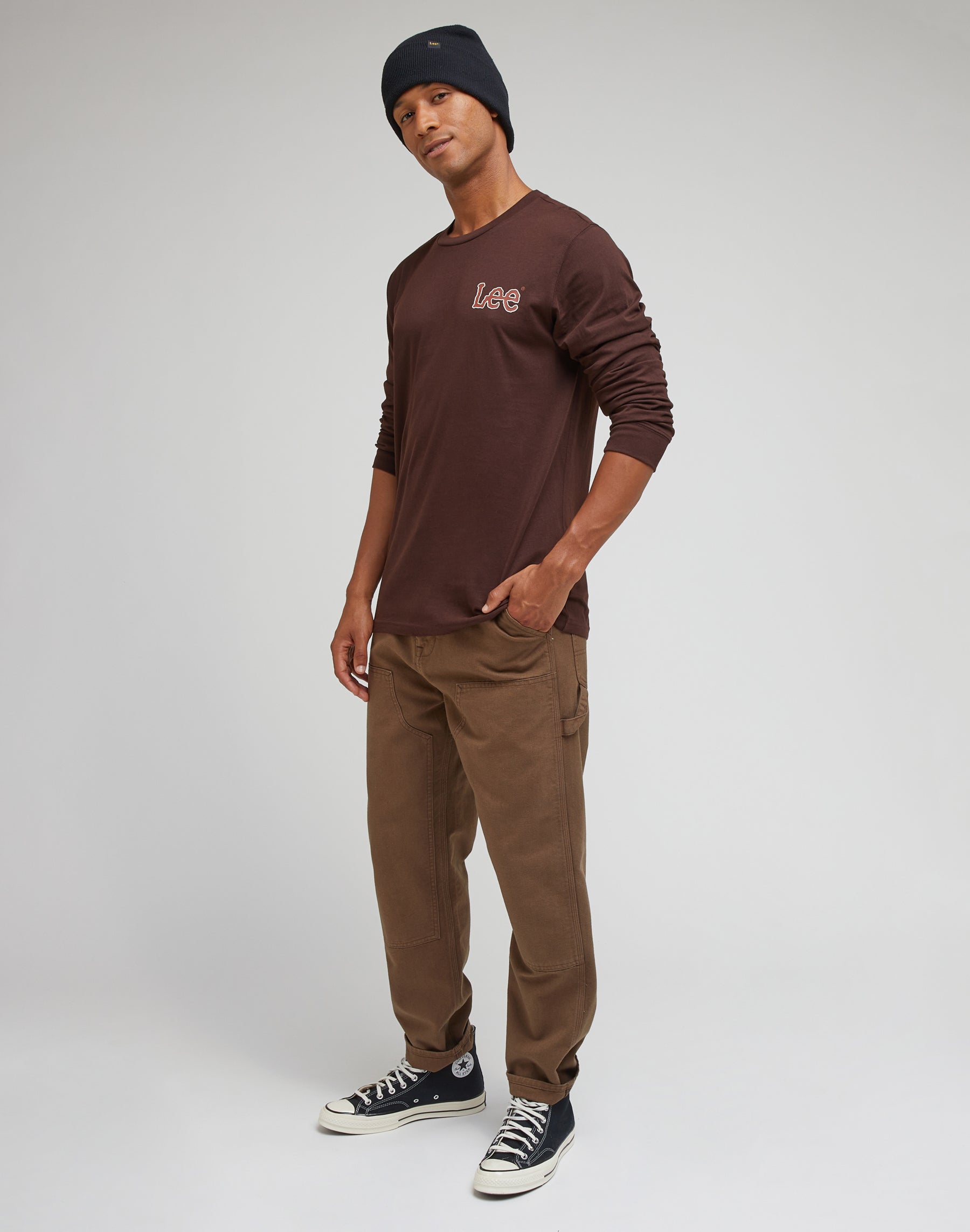 Essential Longsleeves Tee in Arabica Langarmshirts Lee