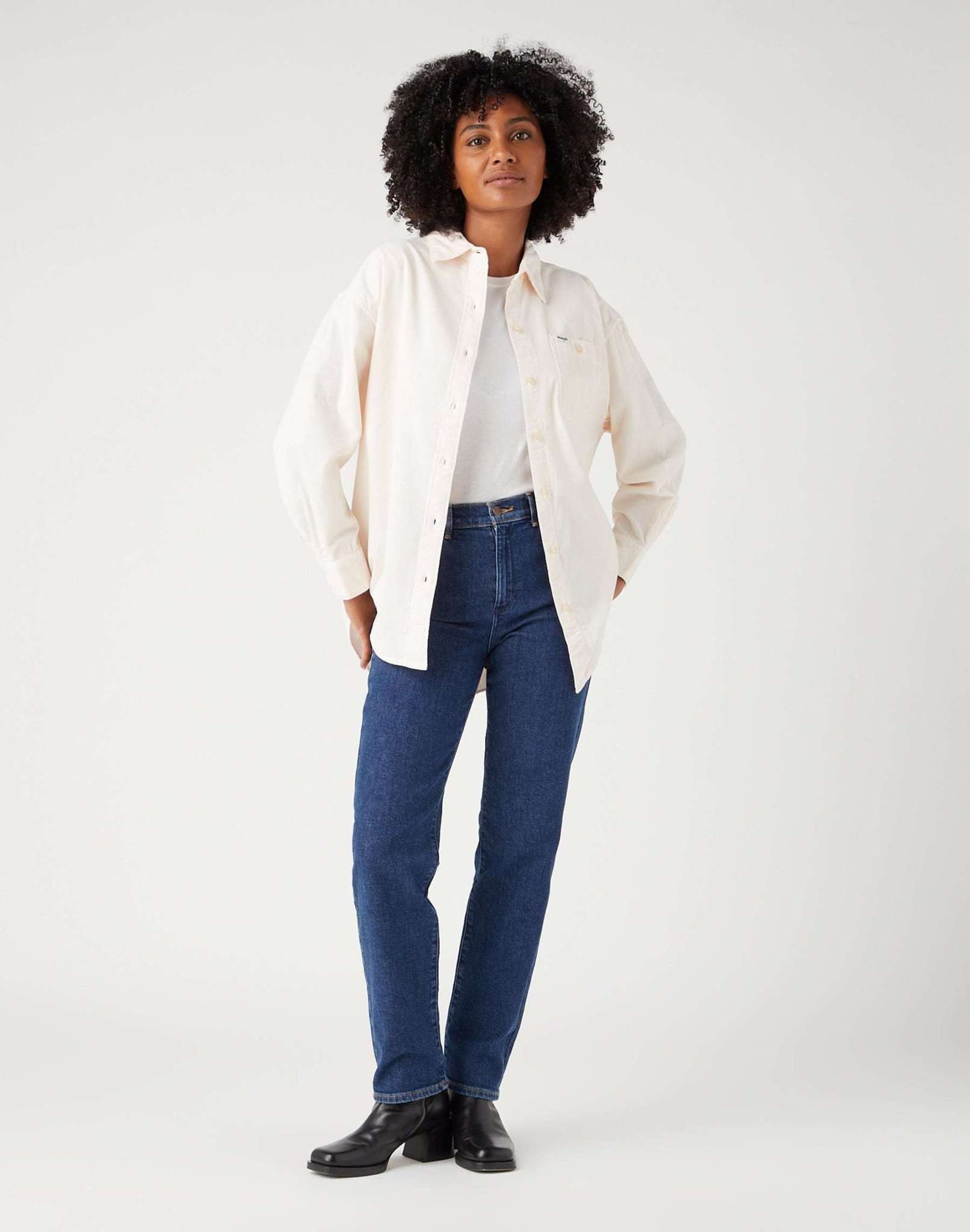 Corduroy Shacket in Doll Blusen Wrangler
