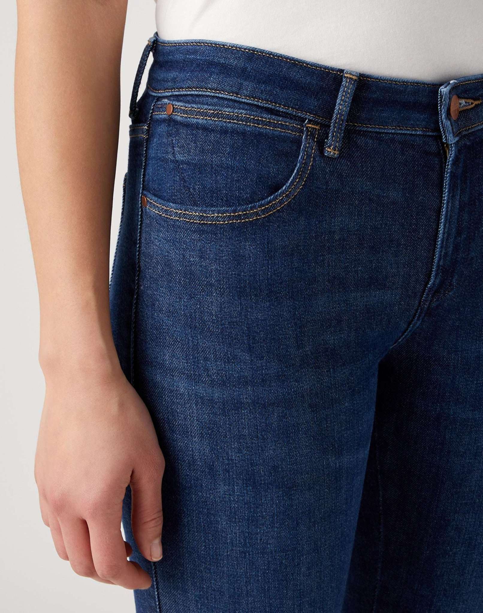 Skinny in Dora Jeans Wrangler