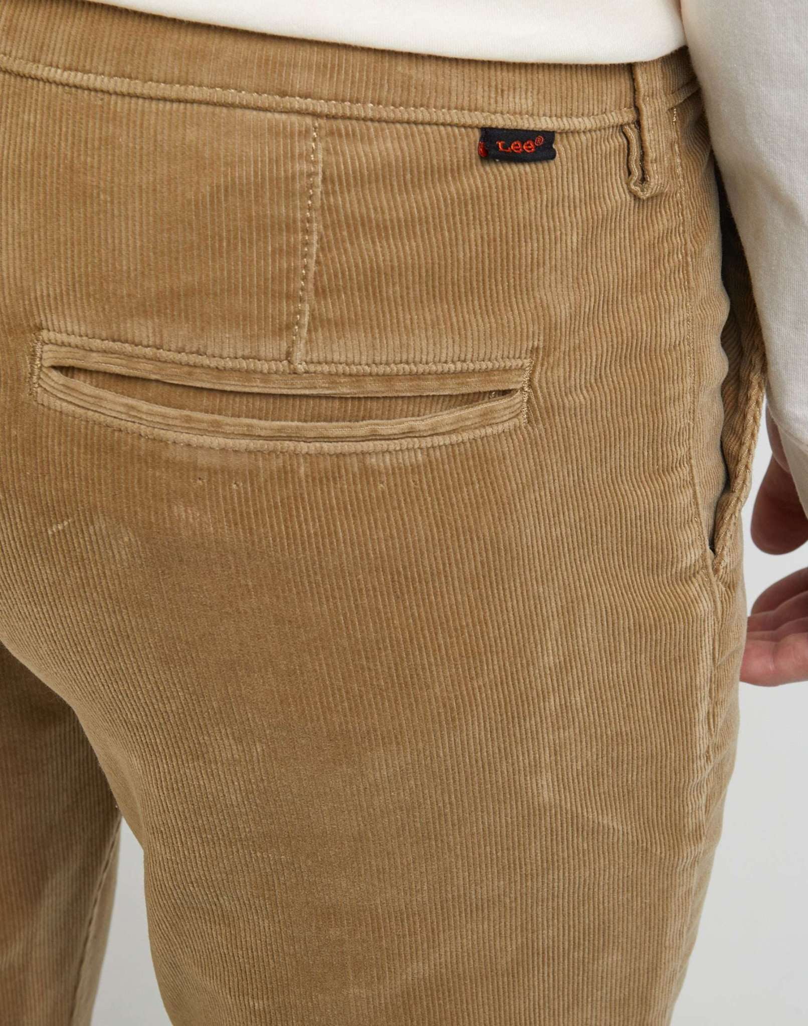 Slim Chino Corduroy in Clay Hosen Lee