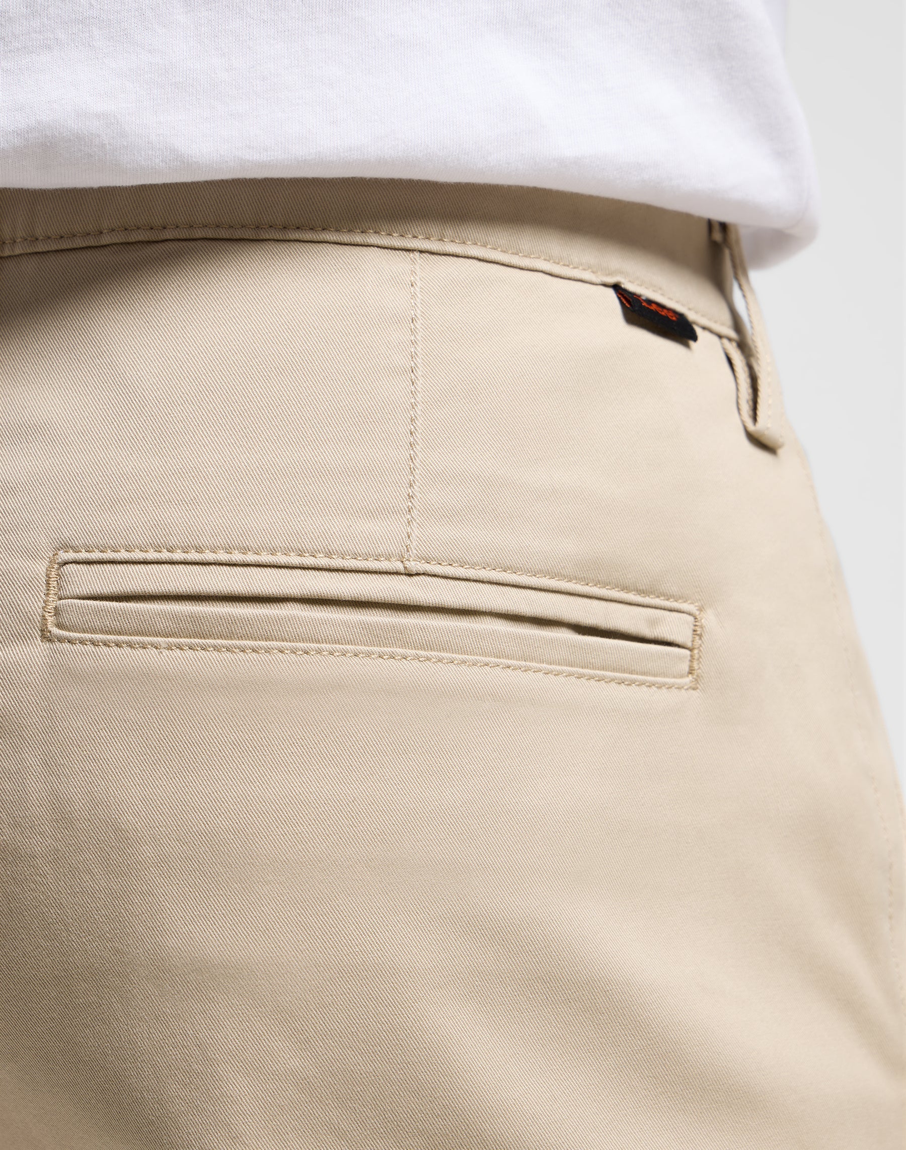 Slim Chino in Stone Hosen Lee