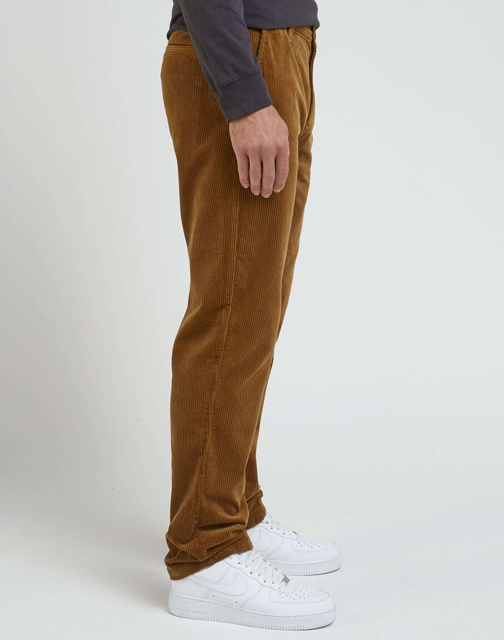 Regular Chino in Tumbleweed Hosen Lee
